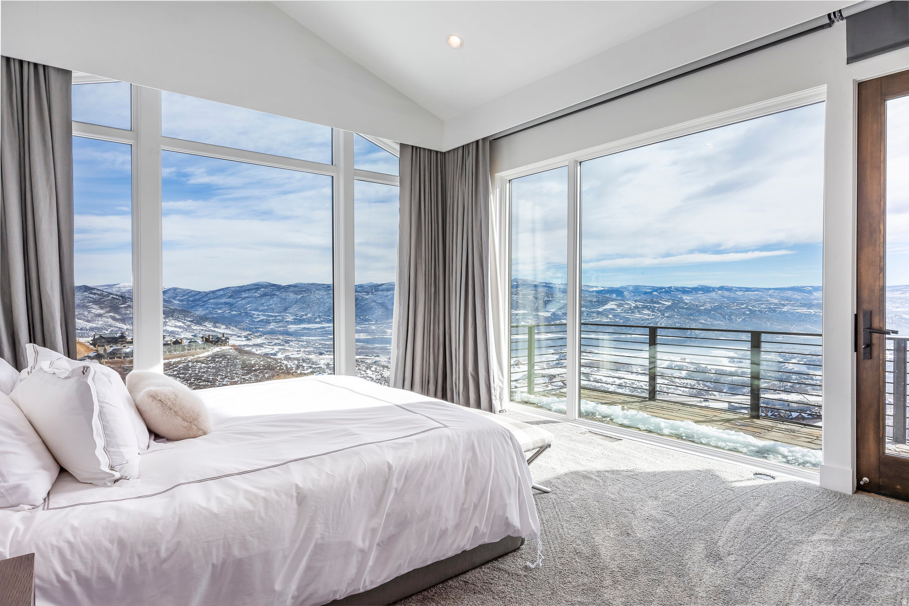 DEER CREST ESTATES - Residential