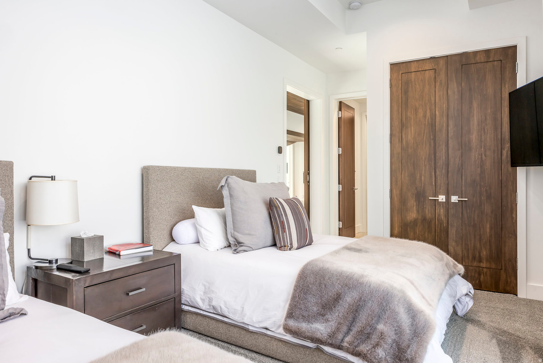DEER CREST ESTATES - Residential