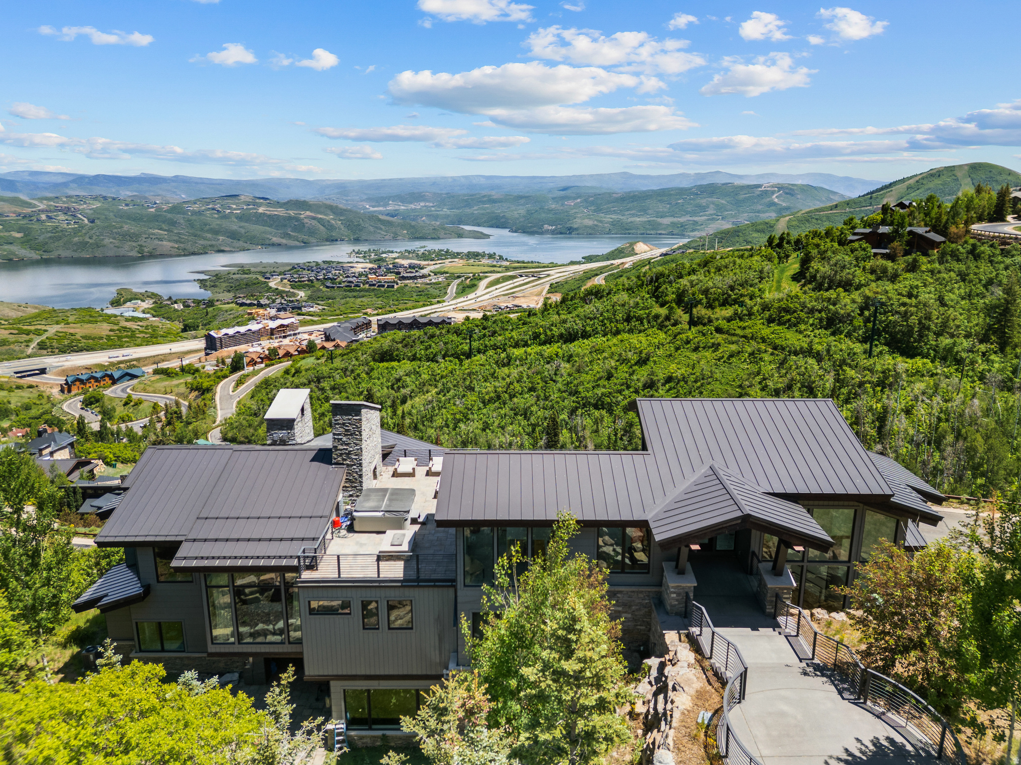 DEER CREST ESTATES - Residential