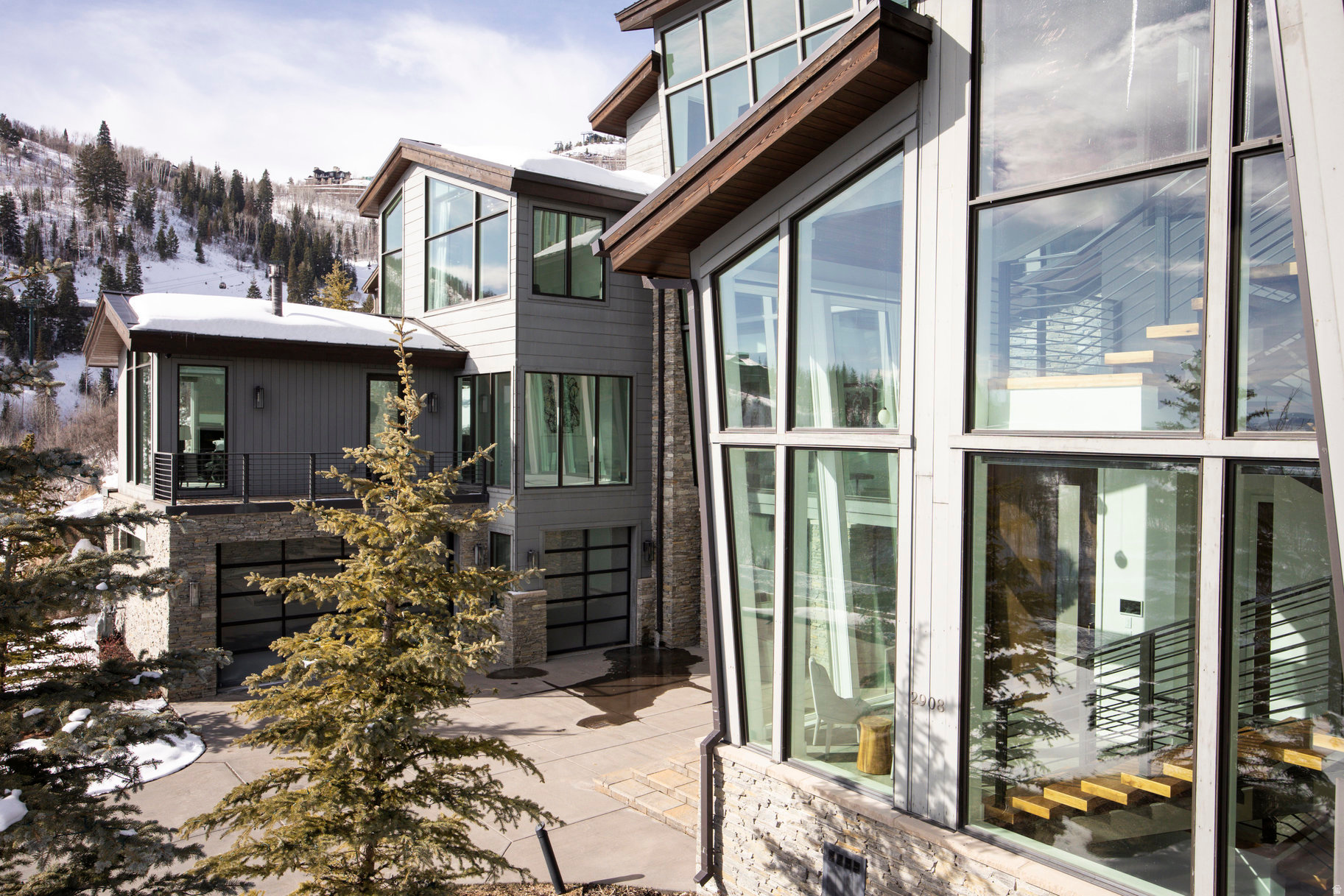 DEER CREST ESTATES - Residential