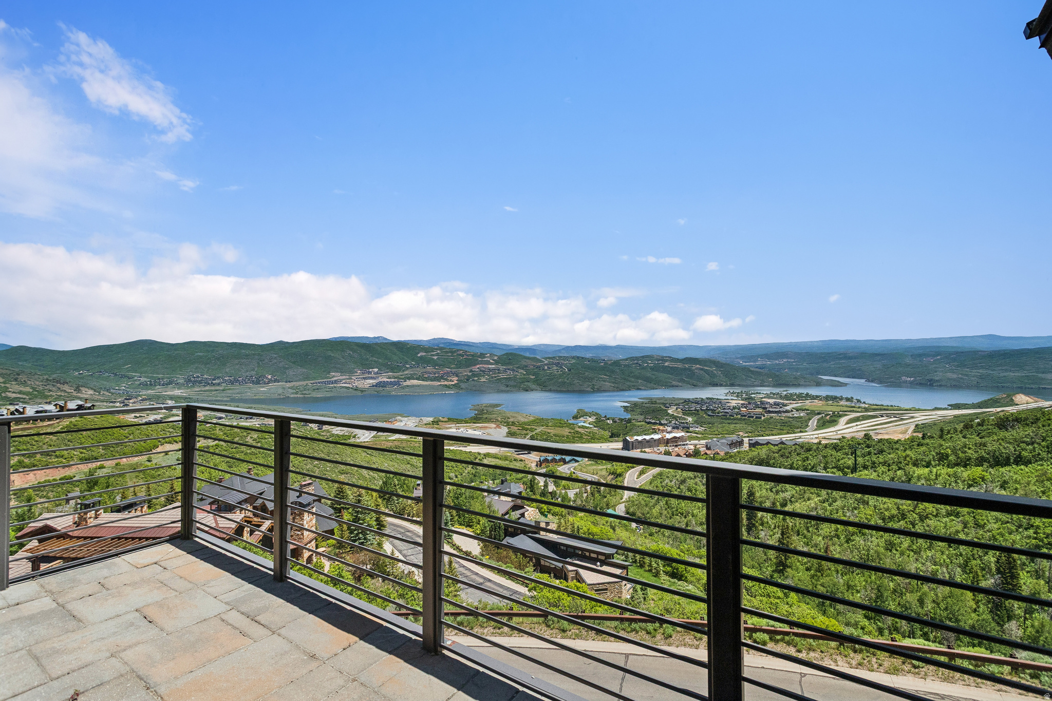 DEER CREST ESTATES - Residential