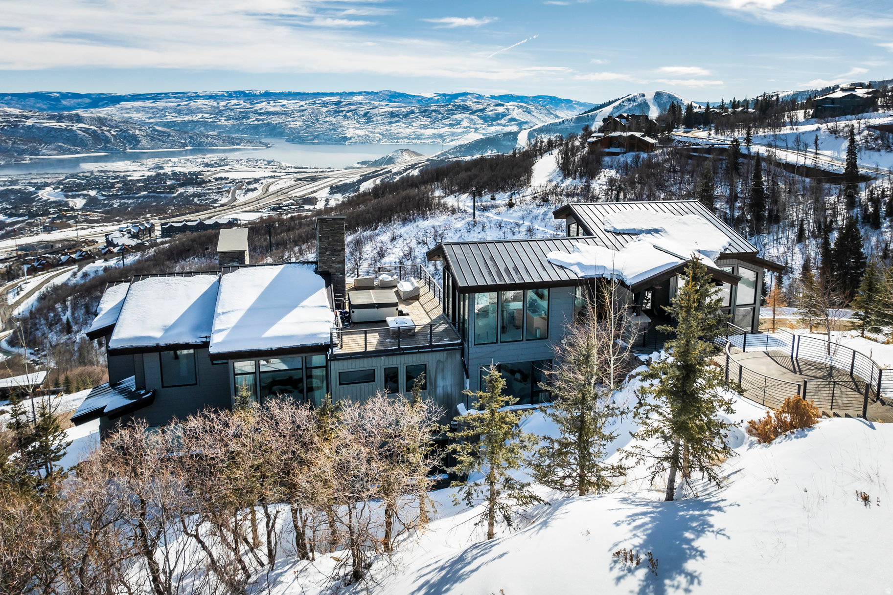 DEER CREST ESTATES - Residential