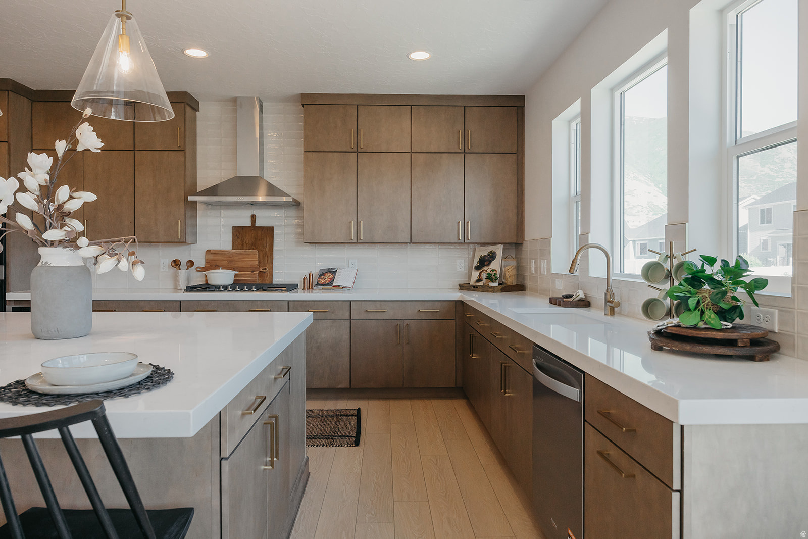 WILLOW ESTATES - Residential