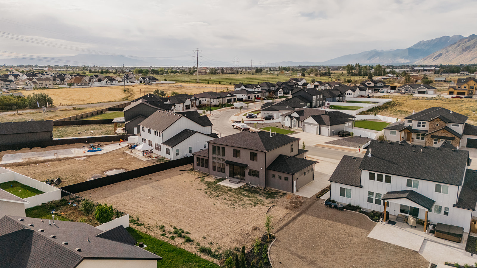 WILLOW ESTATES - Residential