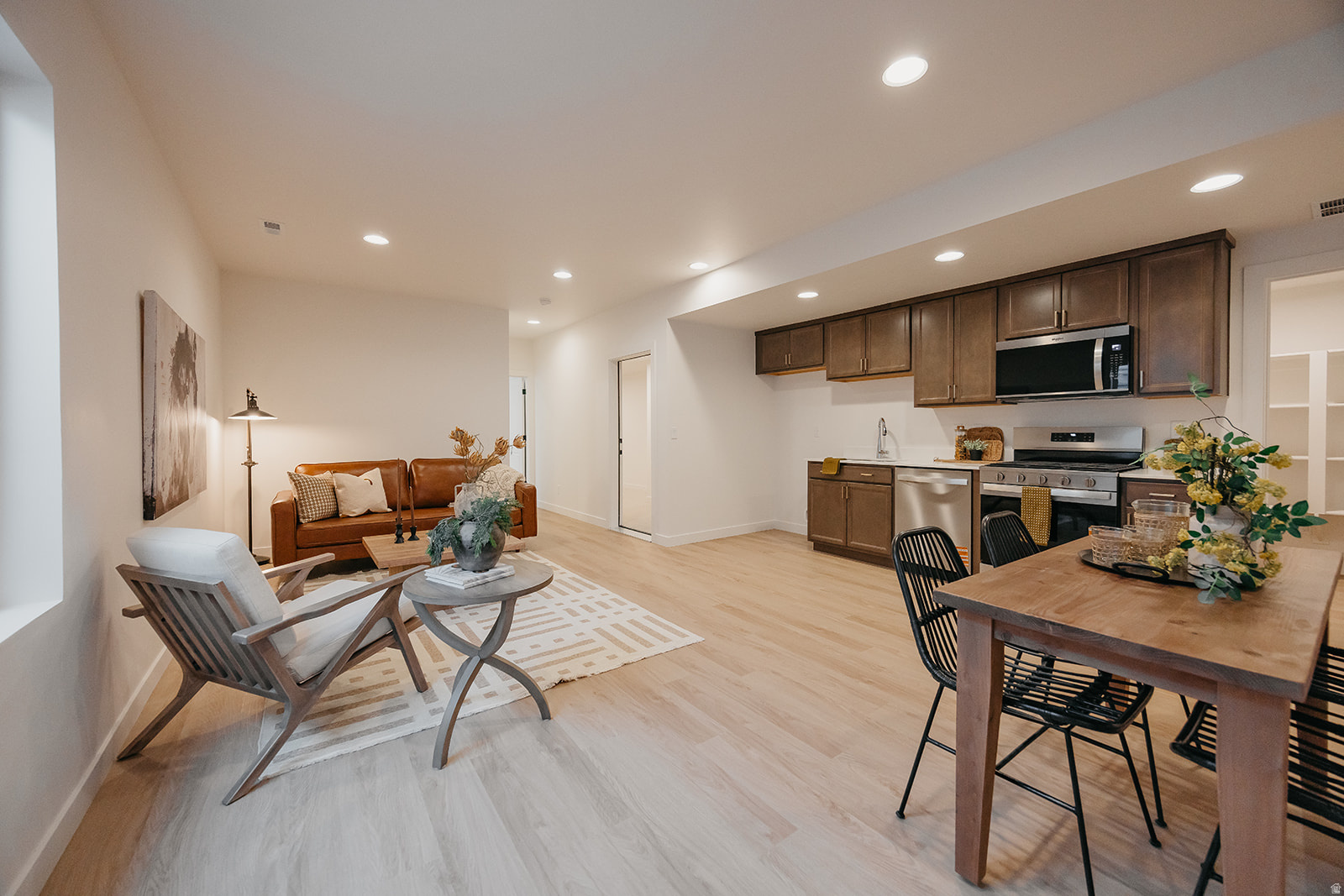 WILLOW ESTATES - Residential