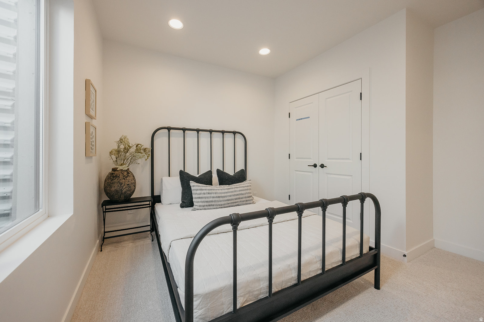 WILLOW ESTATES - Residential