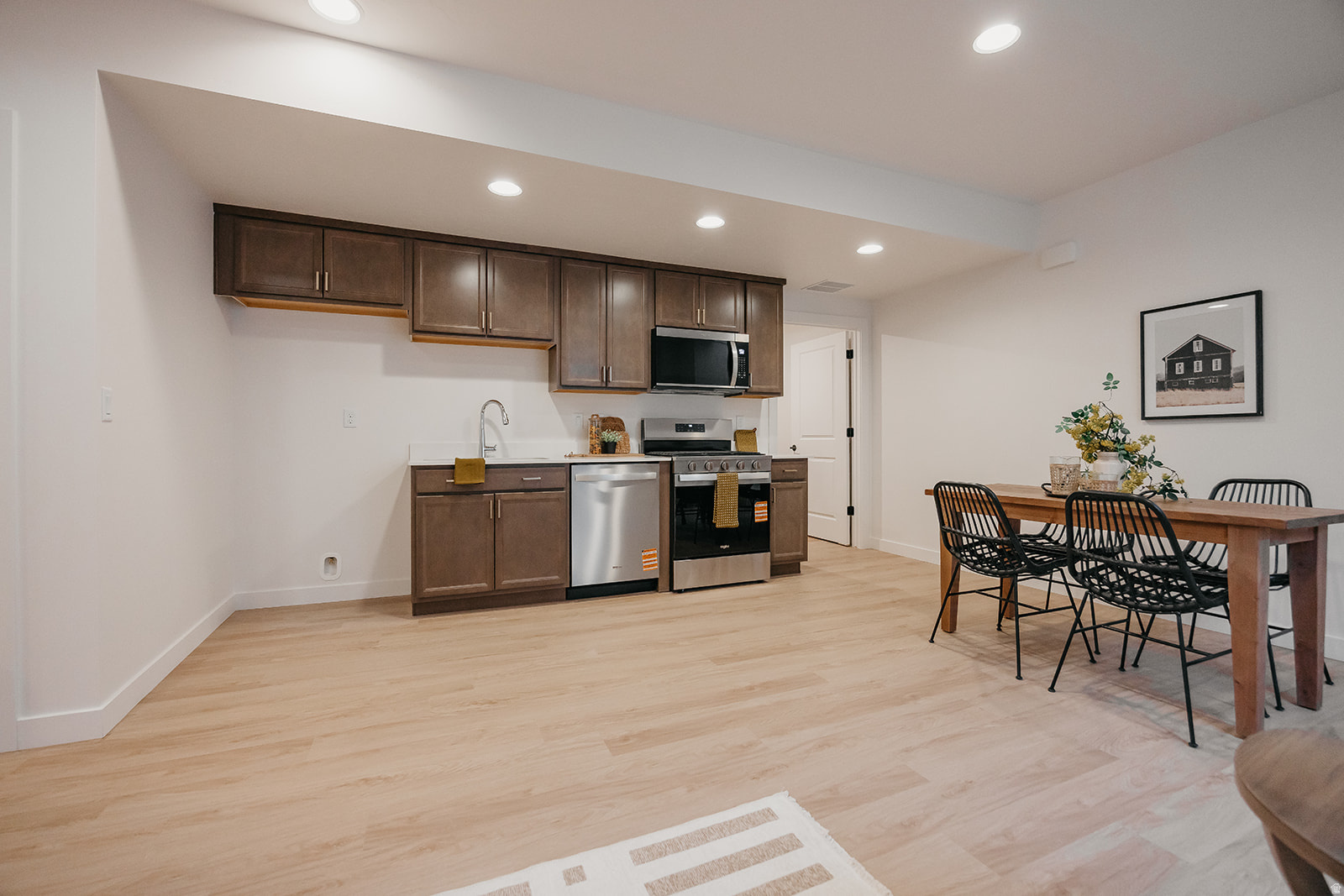 WILLOW ESTATES - Residential