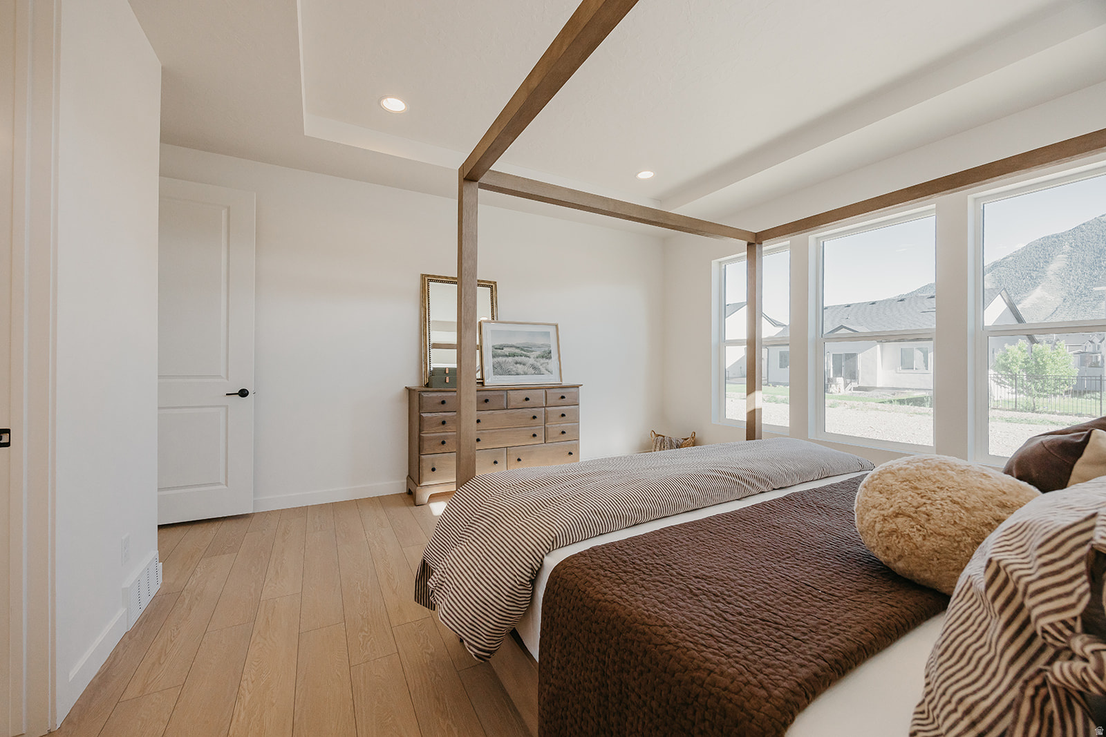 WILLOW ESTATES - Residential