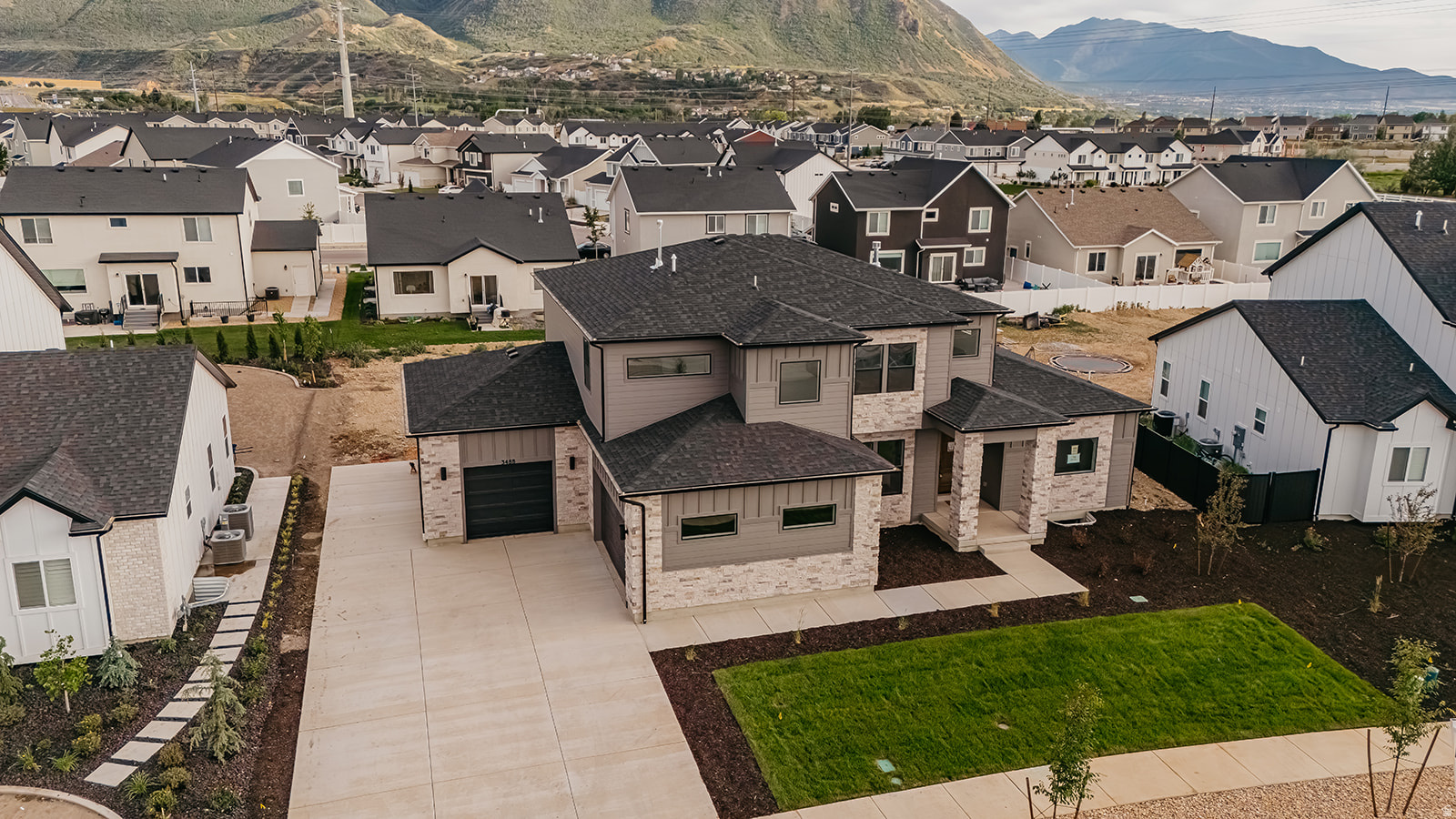 WILLOW ESTATES - Residential