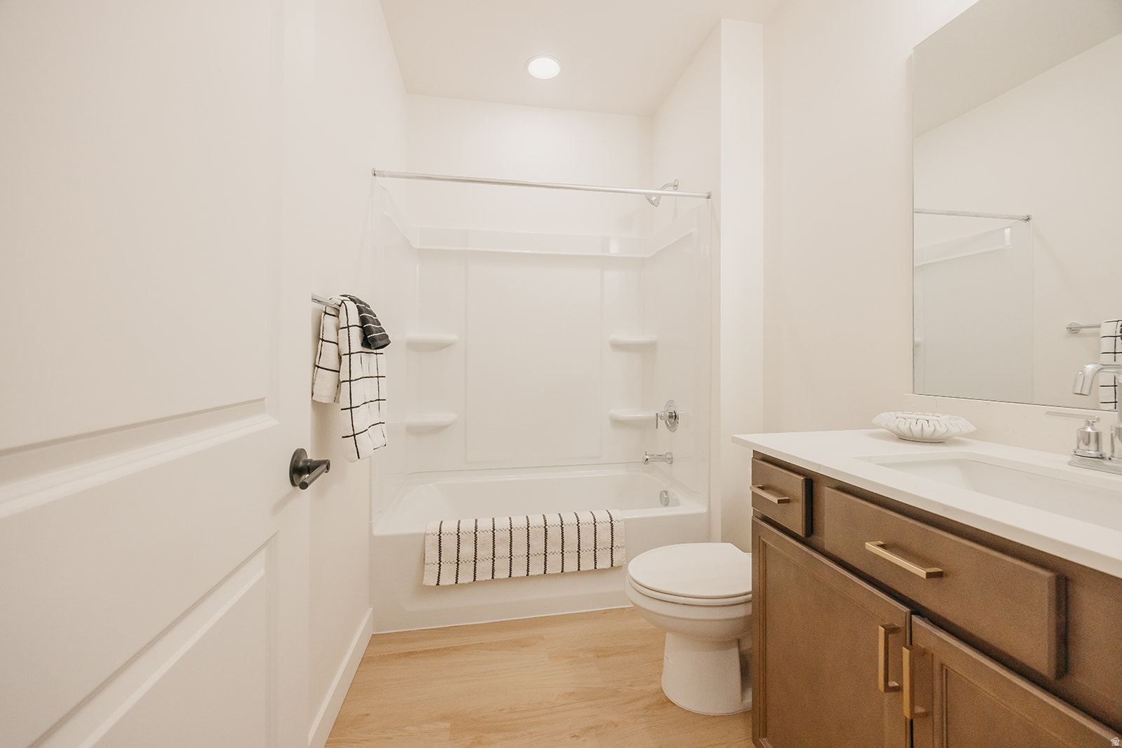 WILLOW ESTATES - Residential
