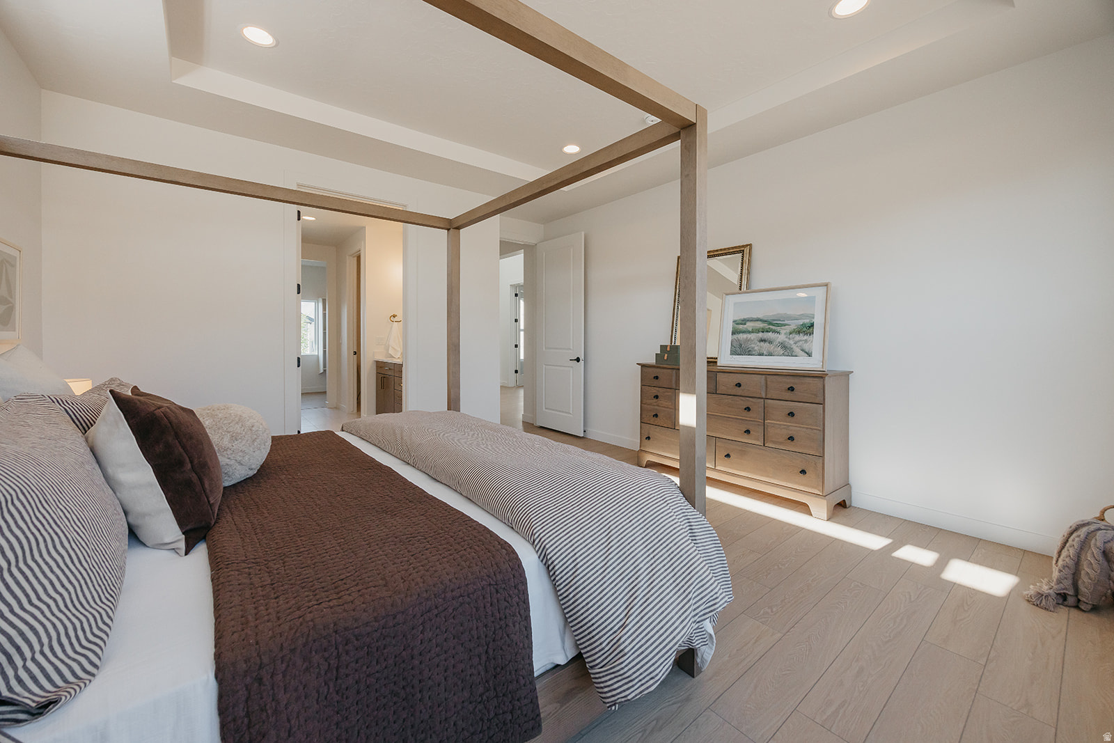 WILLOW ESTATES - Residential