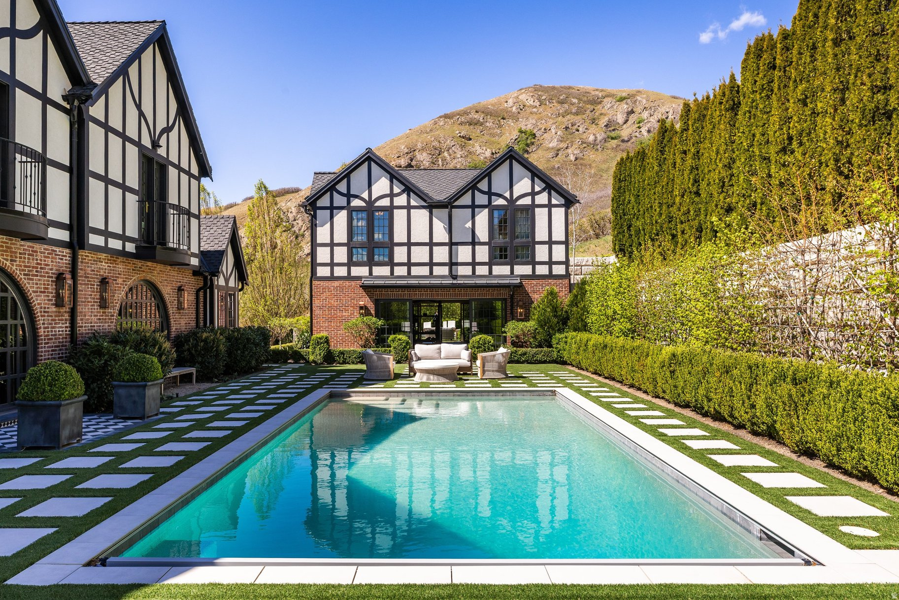 NORTH COVE ESTATES - Residential