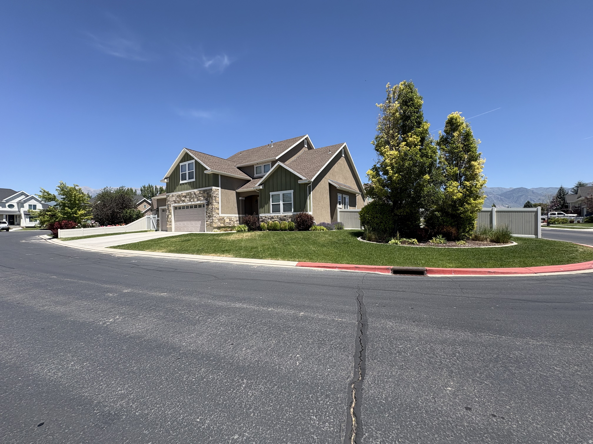 RIDGE - Residential