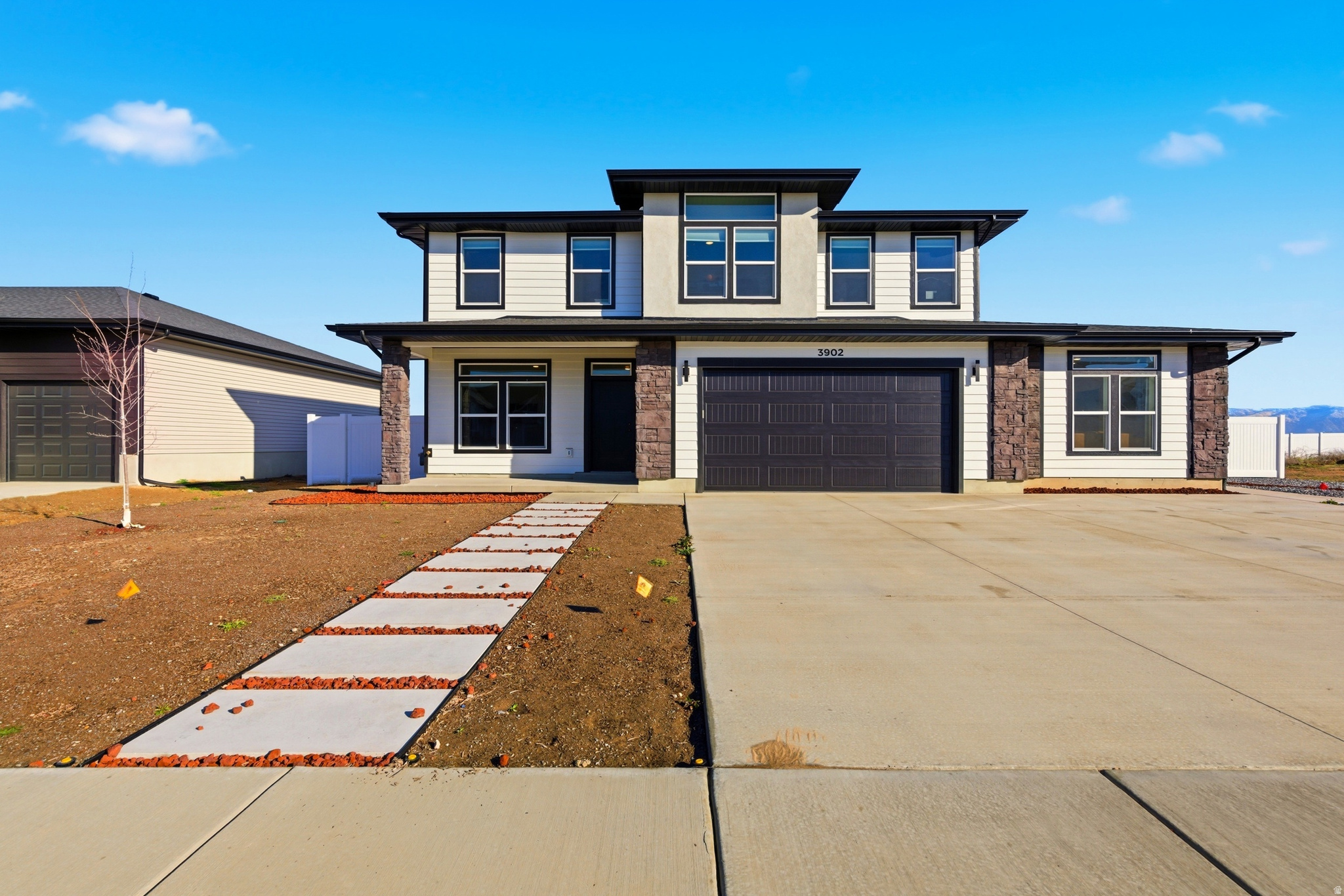 WEST FIELDS - Residential
