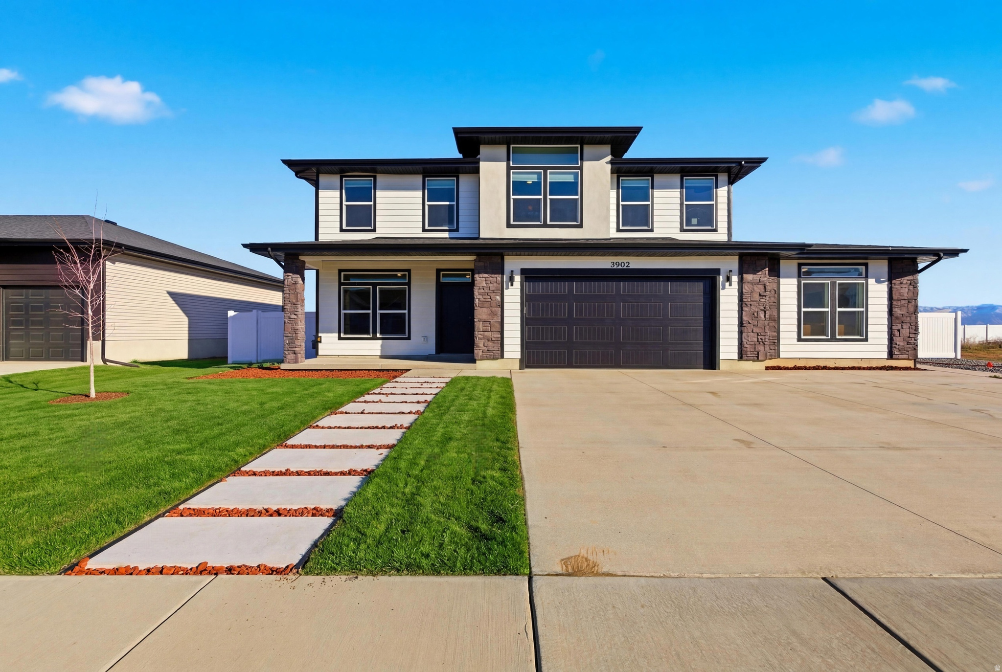 WEST FIELDS - Residential