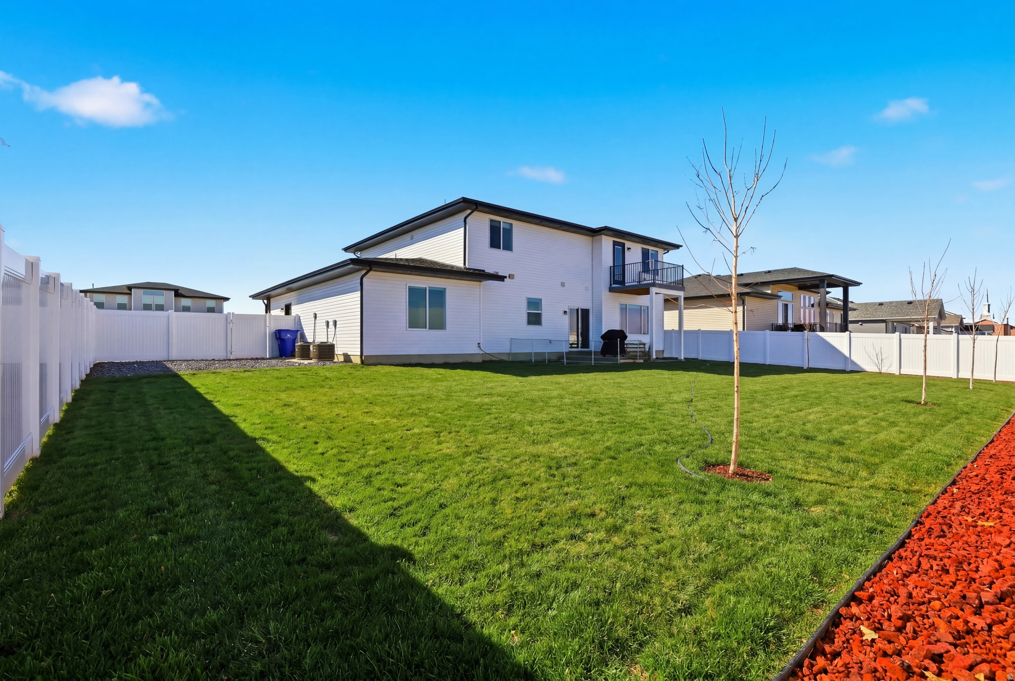 WEST FIELDS - Residential