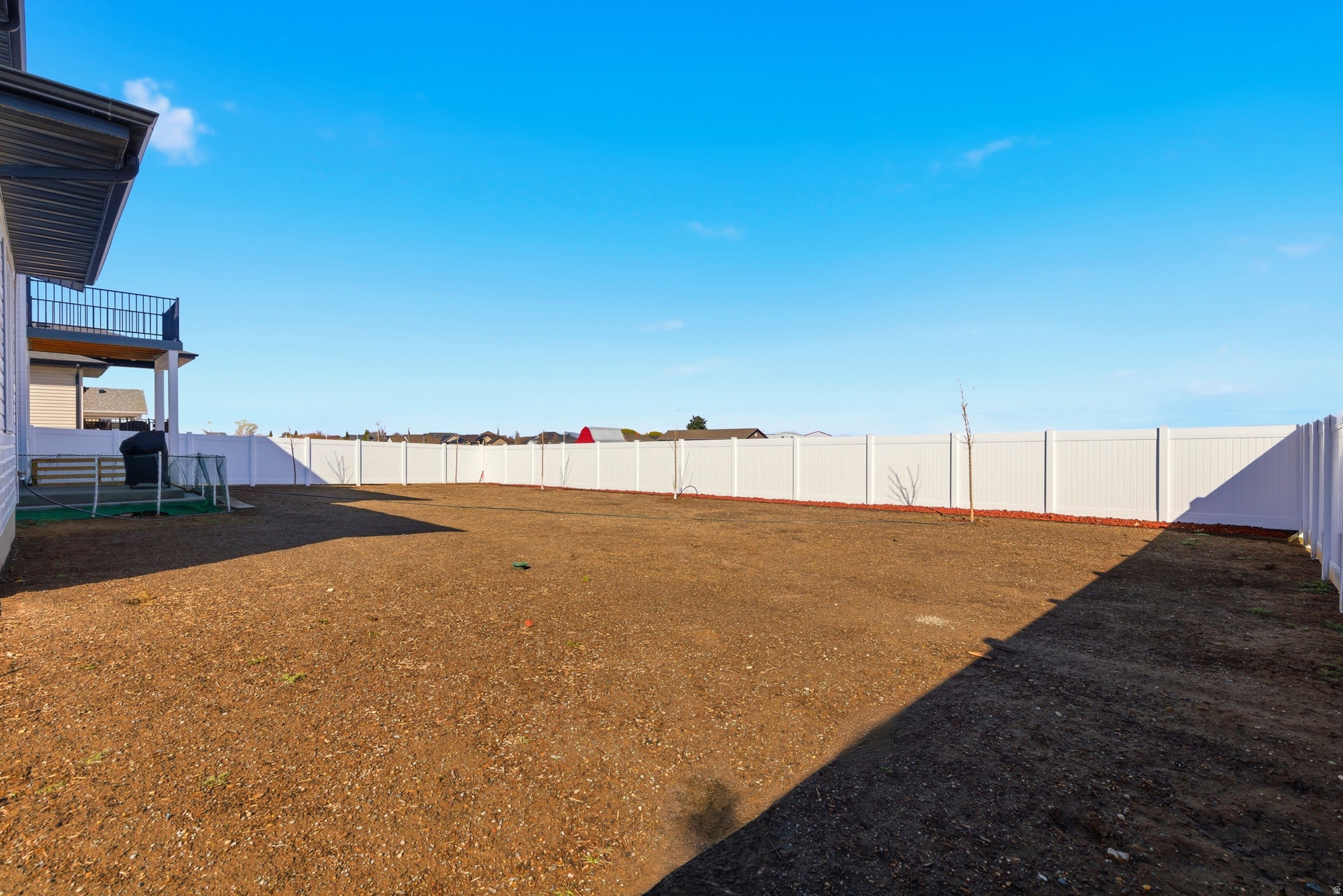 WEST FIELDS - Residential