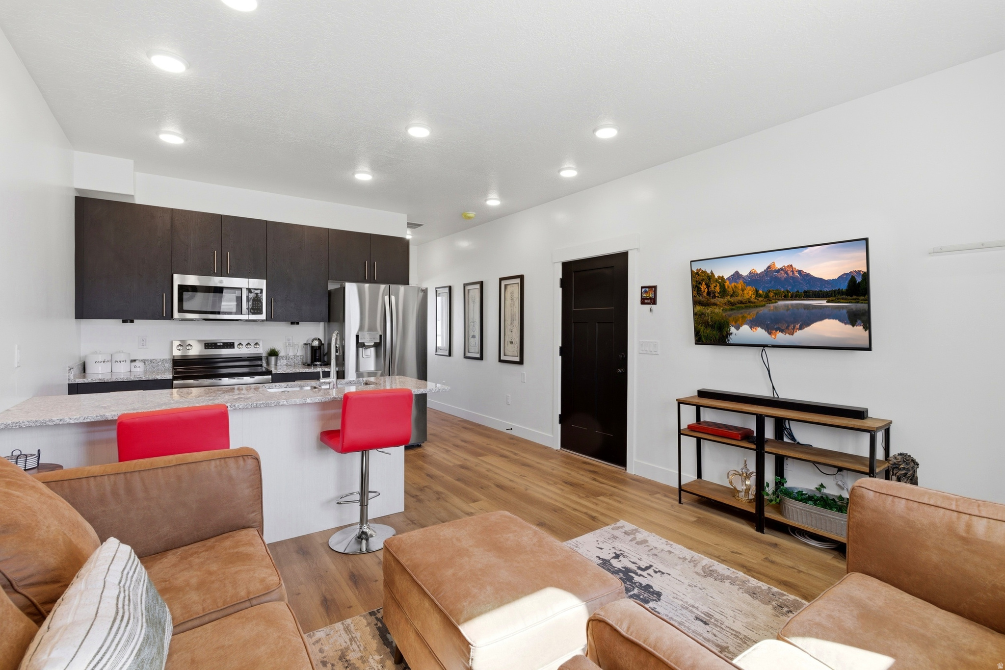 WEST FIELDS - Residential