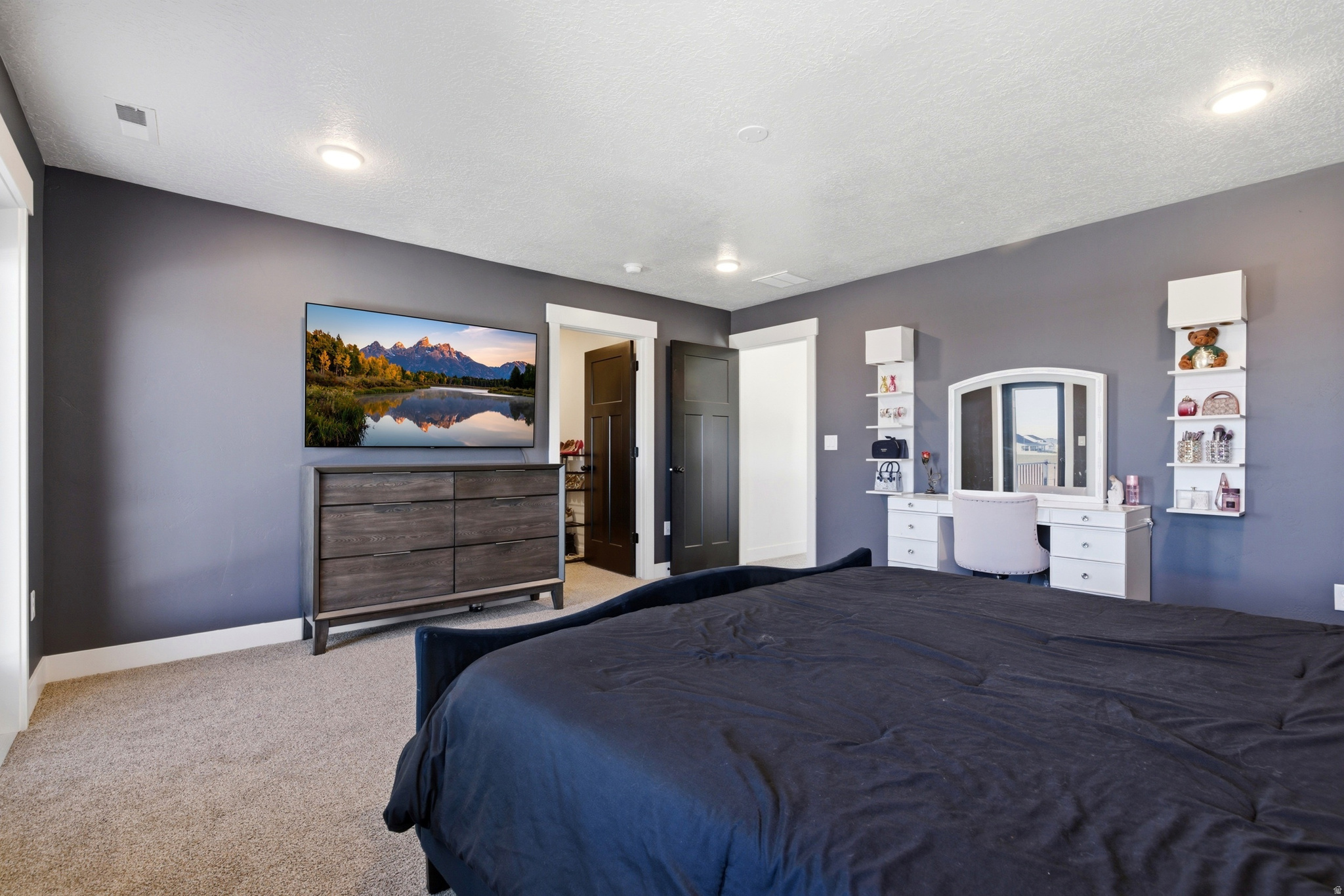 WEST FIELDS - Residential