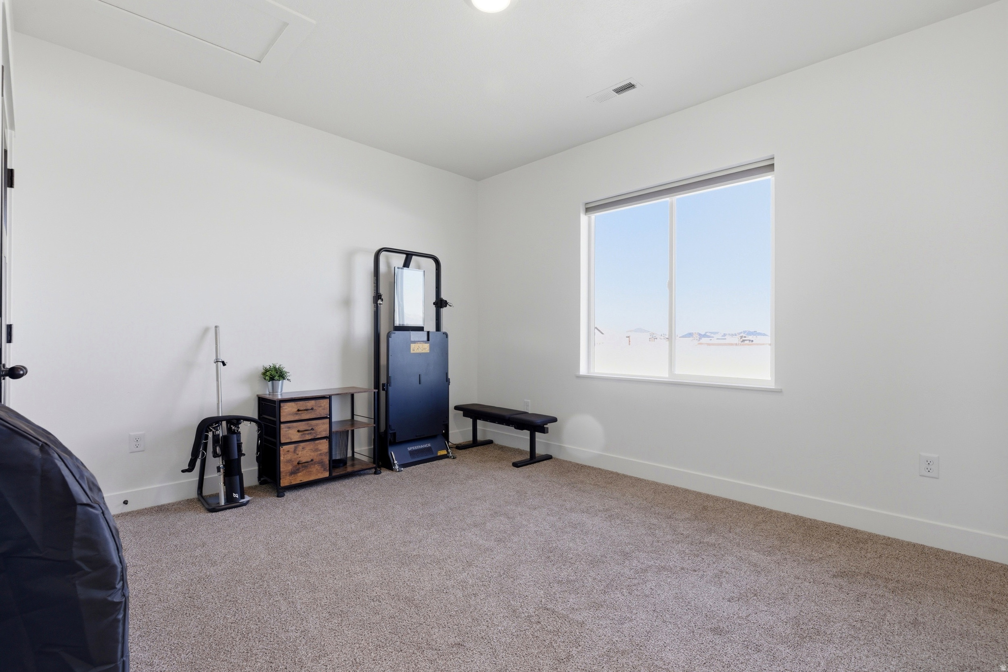 WEST FIELDS - Residential