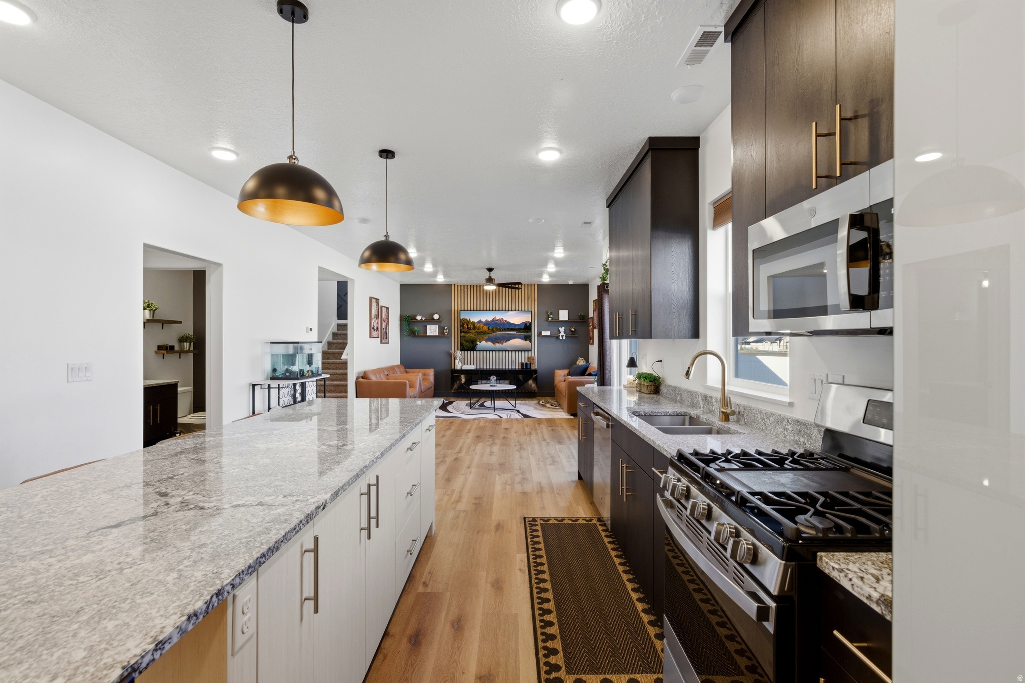 WEST FIELDS - Residential