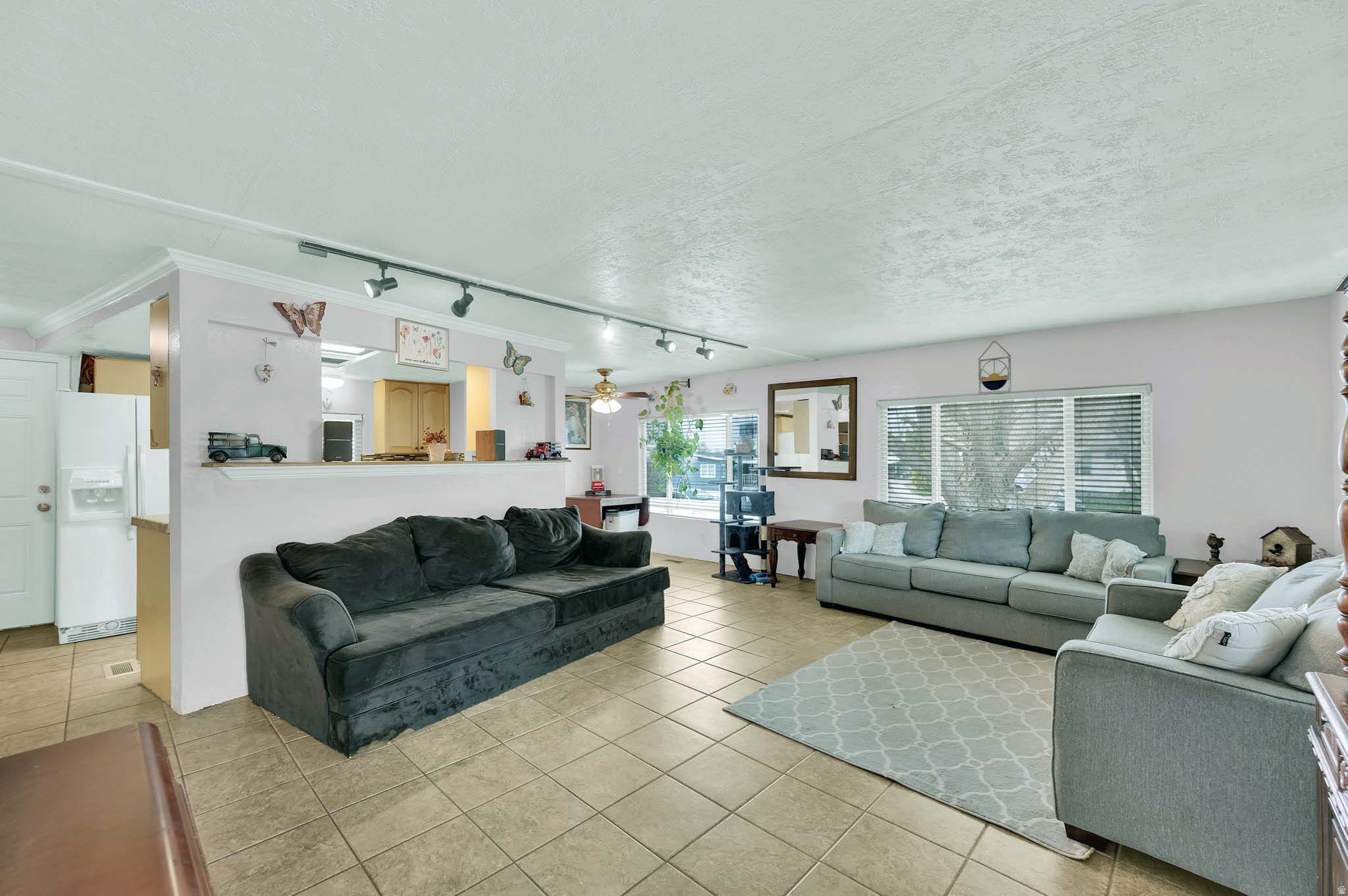 CAMELOT - Residential