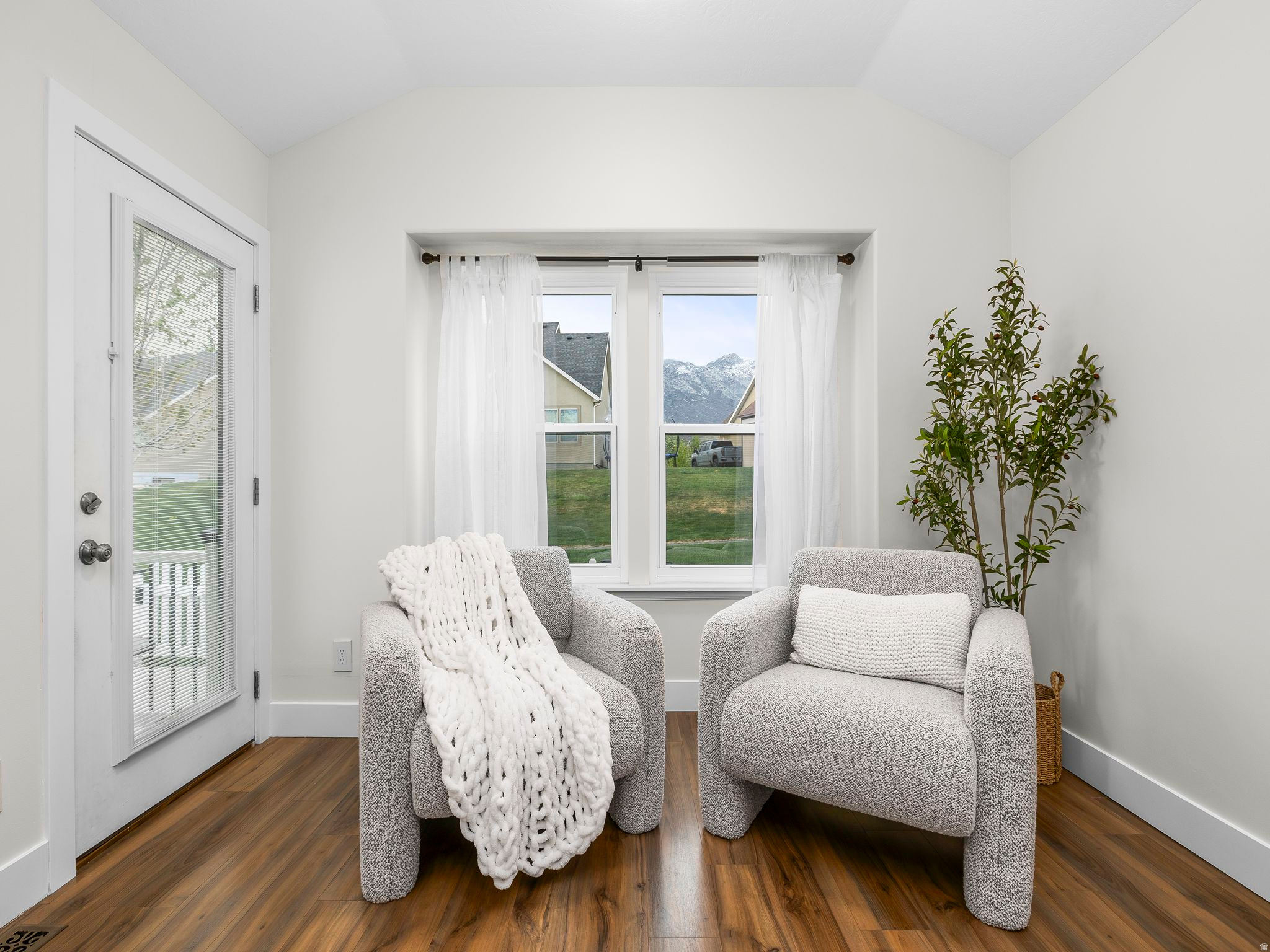 HIGHLAND HILLS - Residential
