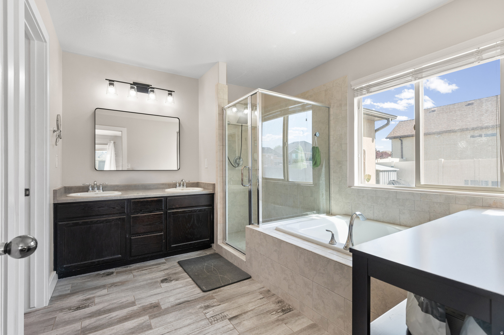 VALLEY FIELDS 451 - Residential