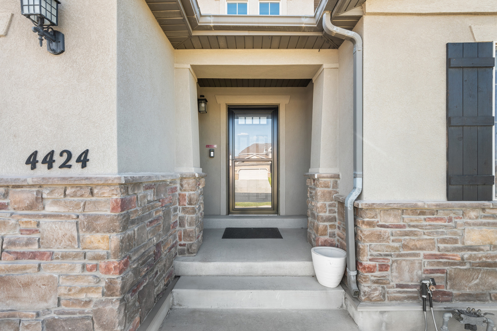 VALLEY FIELDS 451 - Residential