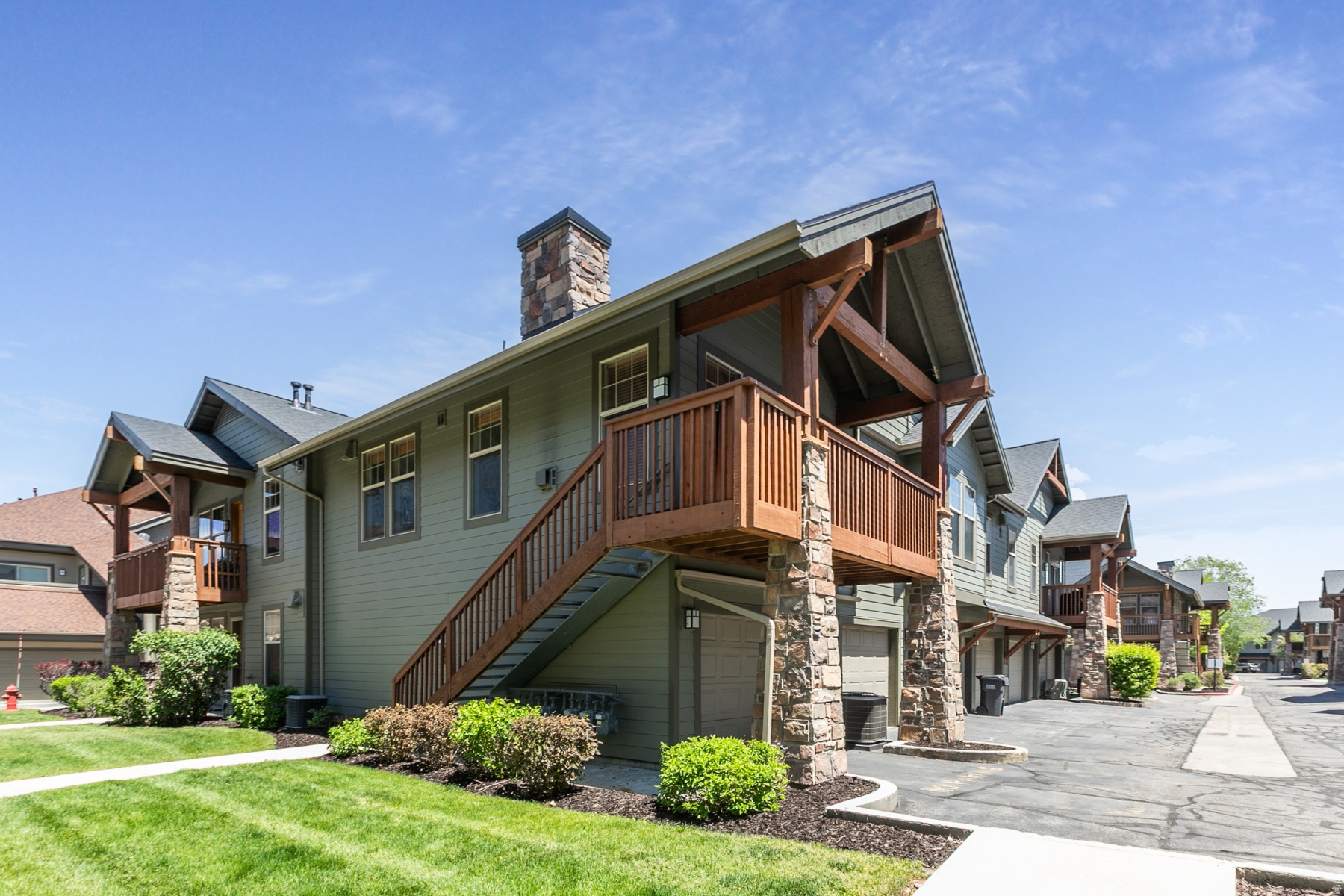 REDSTONE VILLAGE CON - Residential Lease