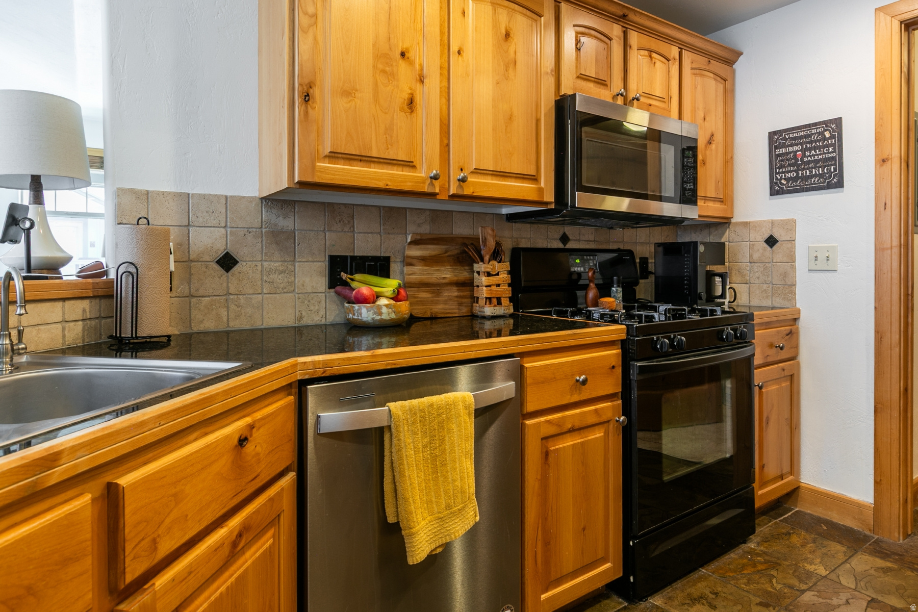REDSTONE VILLAGE CON - Residential Lease