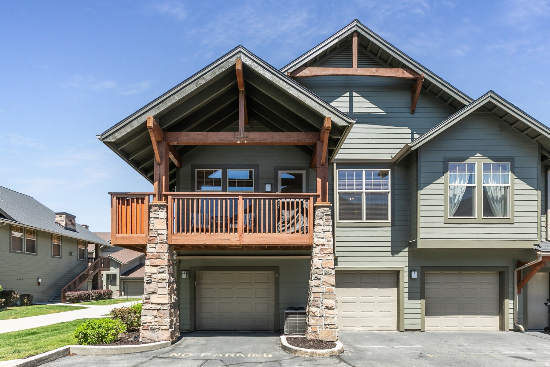 REDSTONE VILLAGE CON - Residential Lease