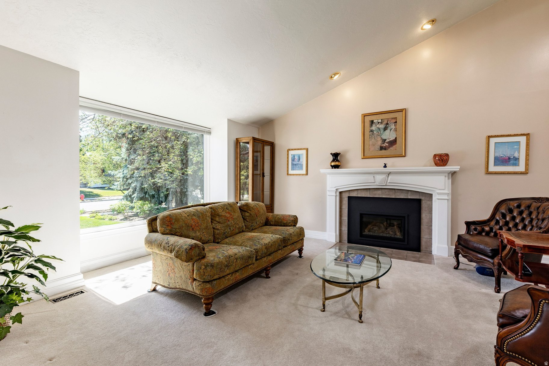 OAKWOOD ESTATES - Residential