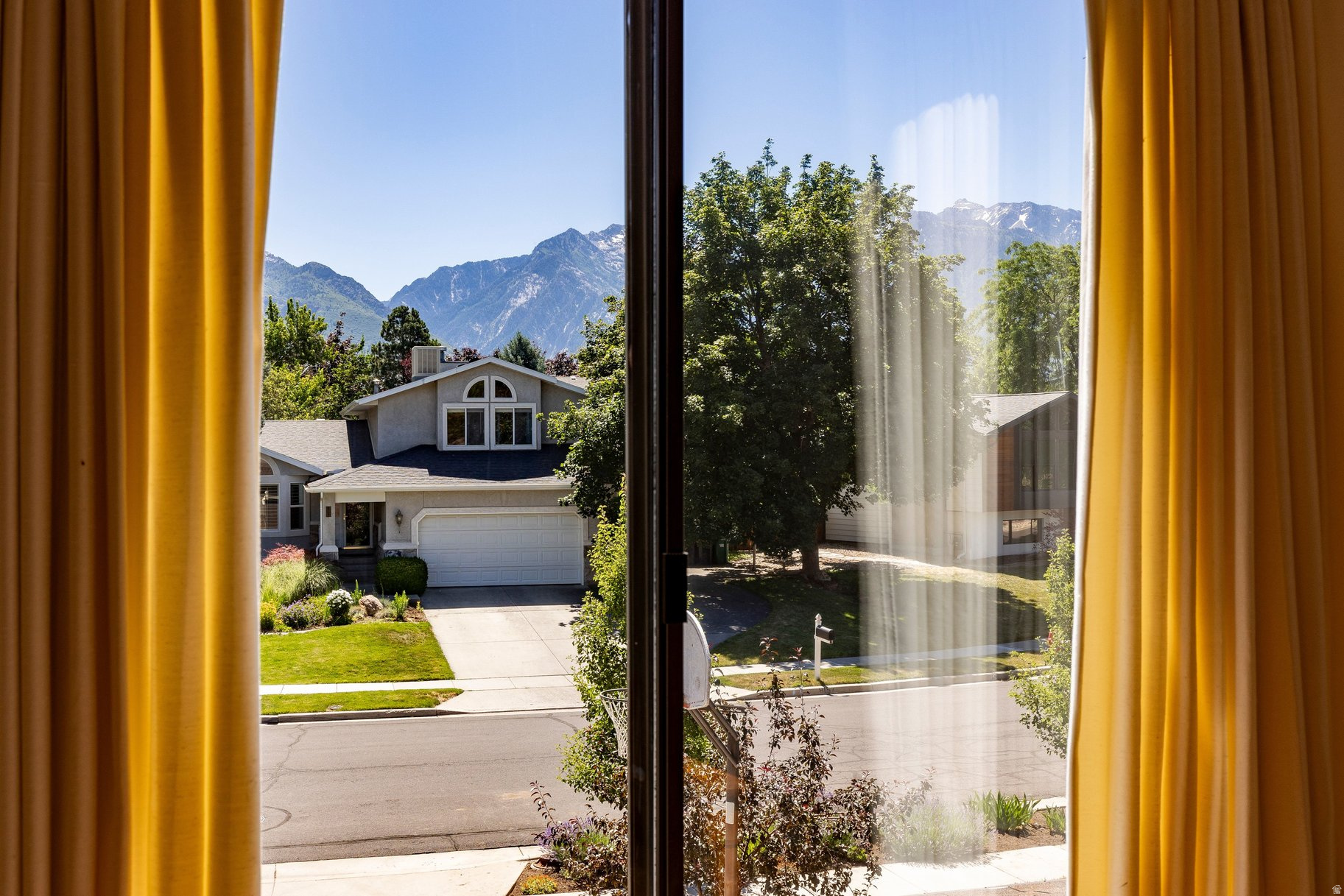 OAKWOOD ESTATES - Residential