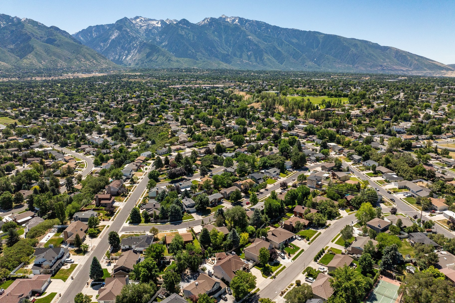 OAKWOOD ESTATES - Residential