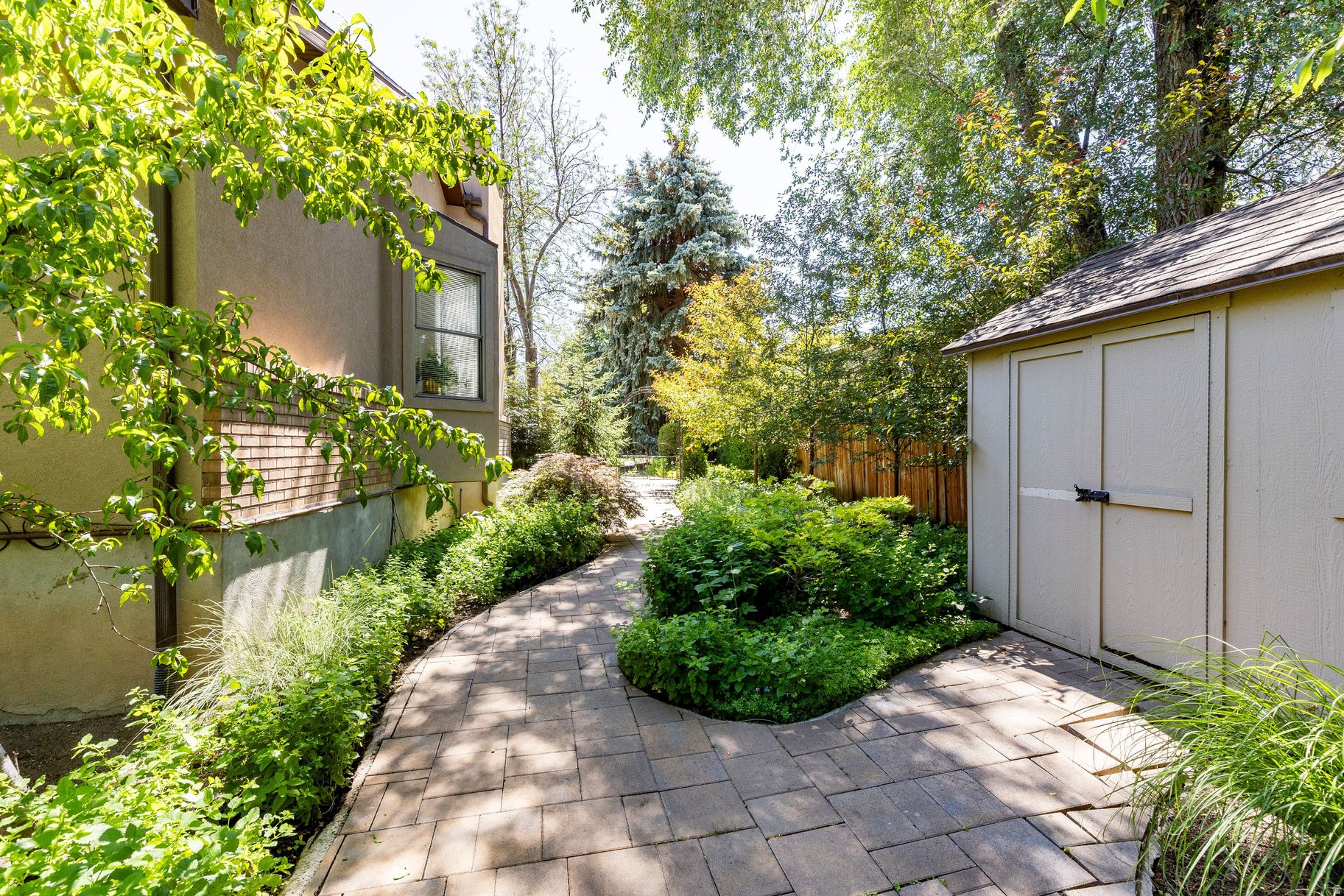 OAKWOOD ESTATES - Residential