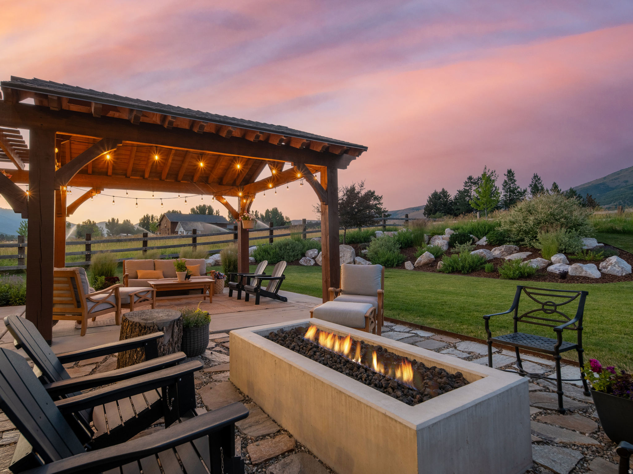 ELK RIDGE - Residential