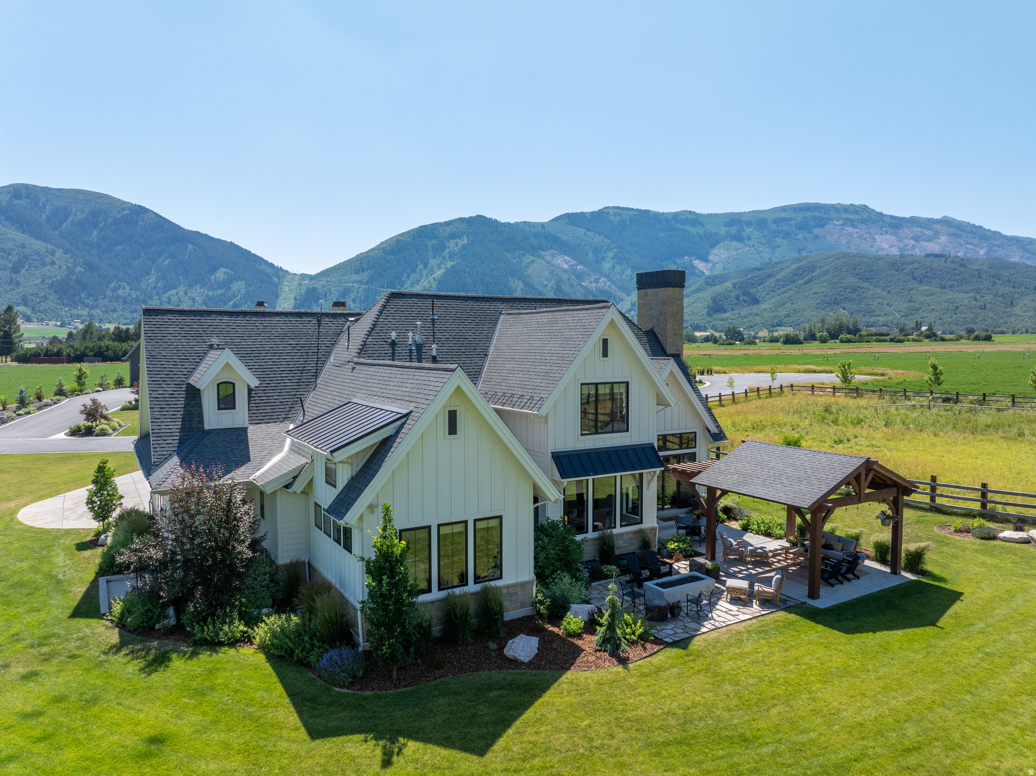 ELK RIDGE - Residential