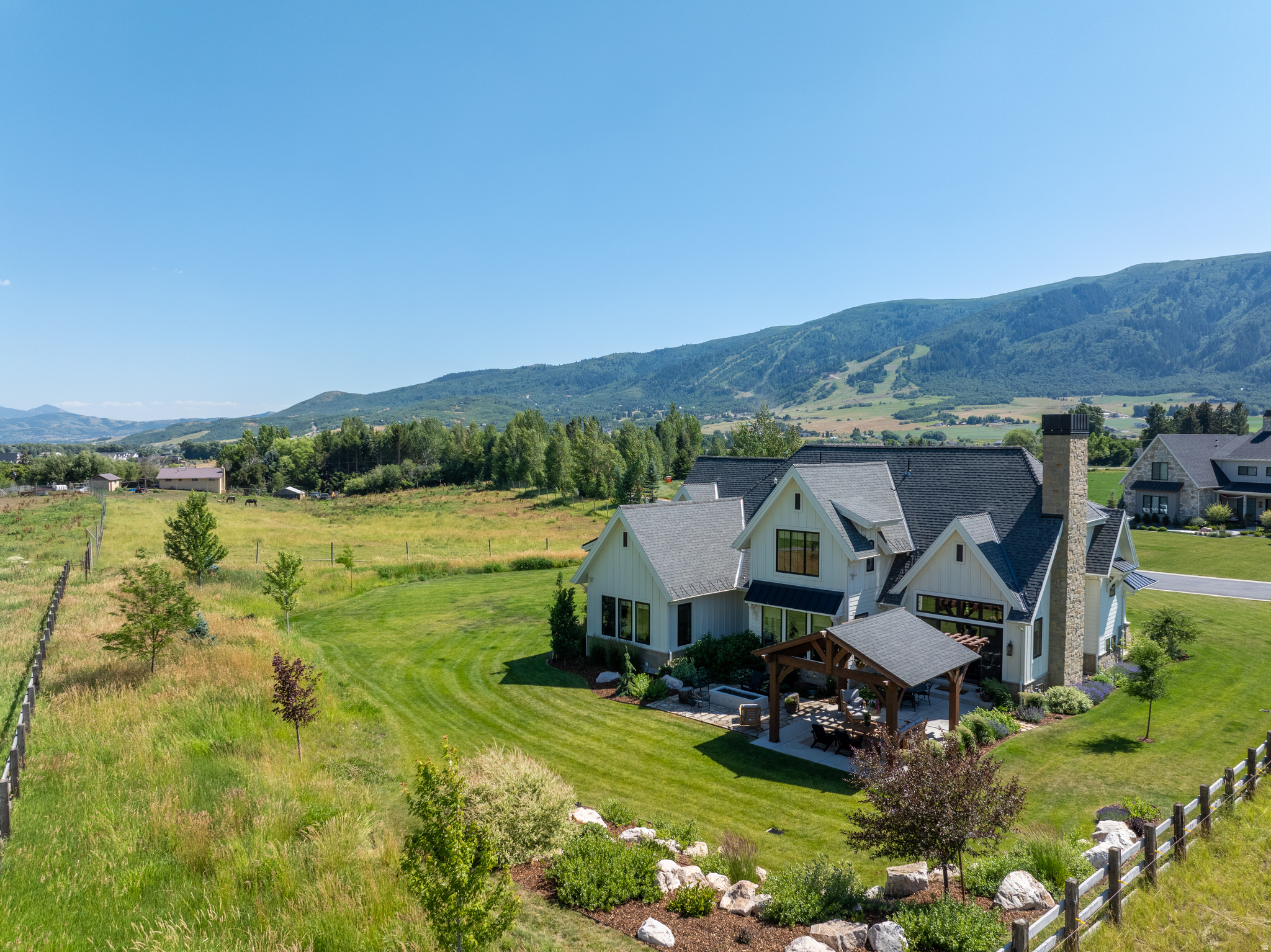 ELK RIDGE - Residential