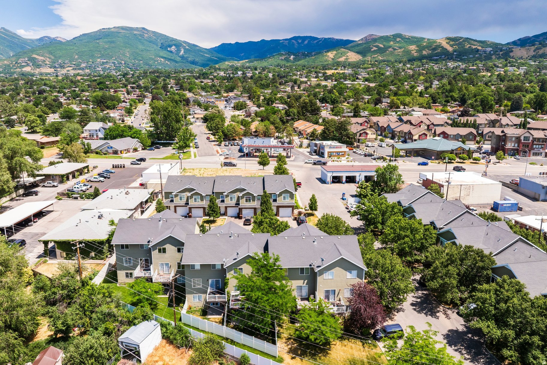 ORCHARD HOLLOW - Residential