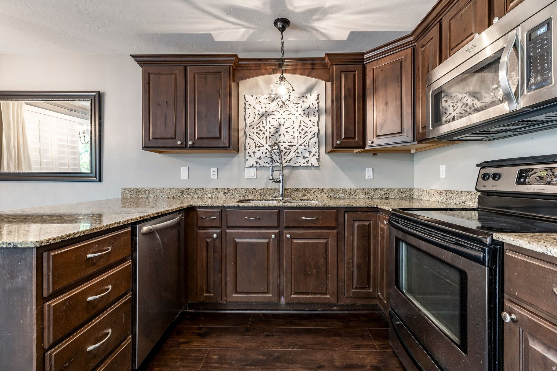 ORCHARD HOLLOW - Residential