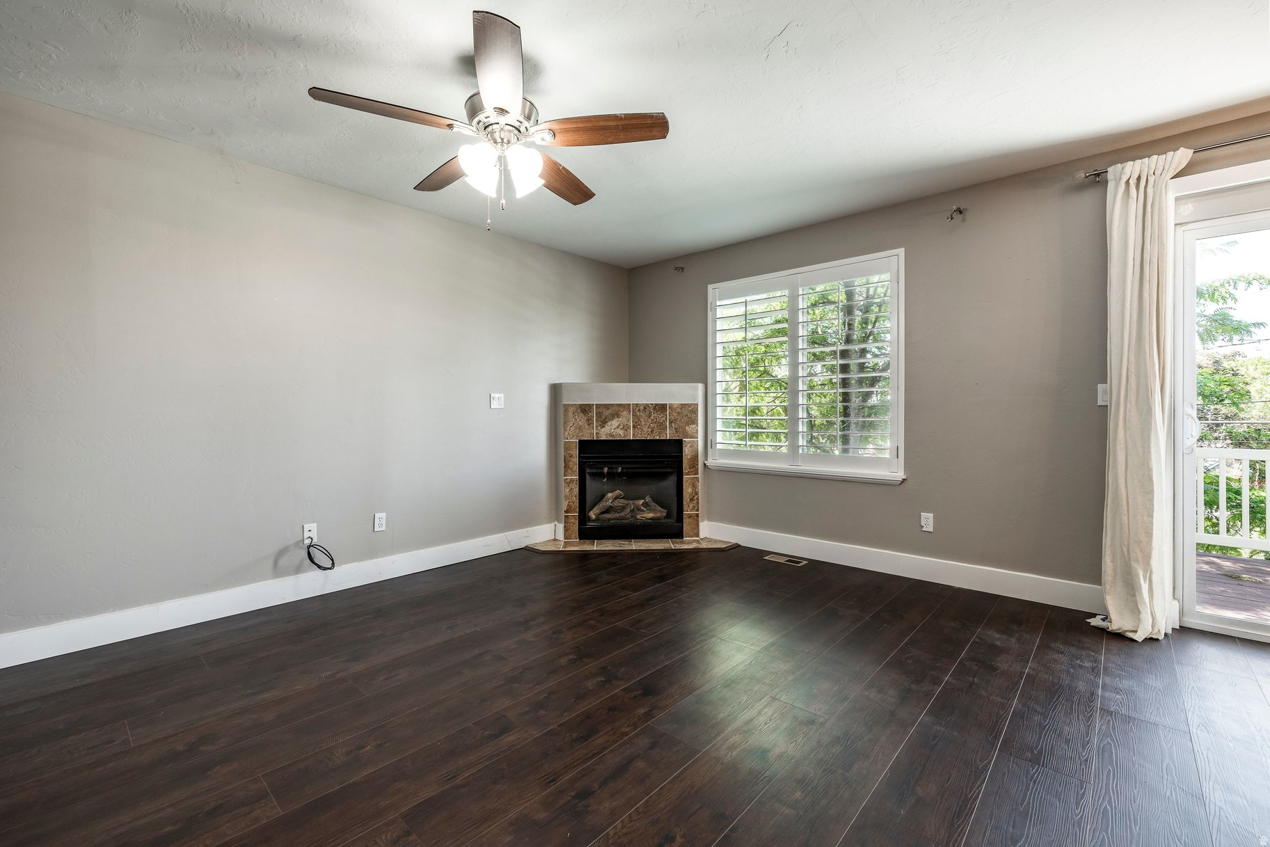 ORCHARD HOLLOW - Residential
