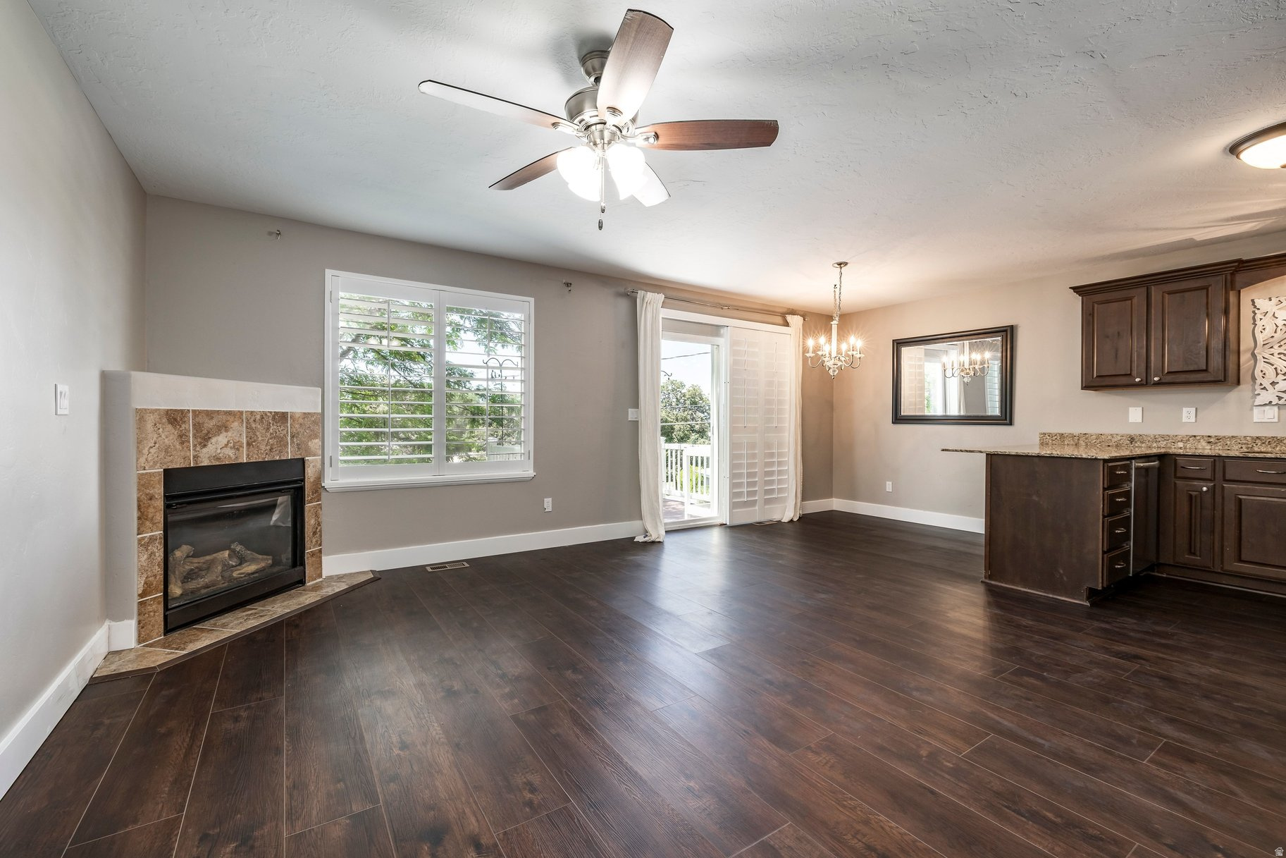 ORCHARD HOLLOW - Residential
