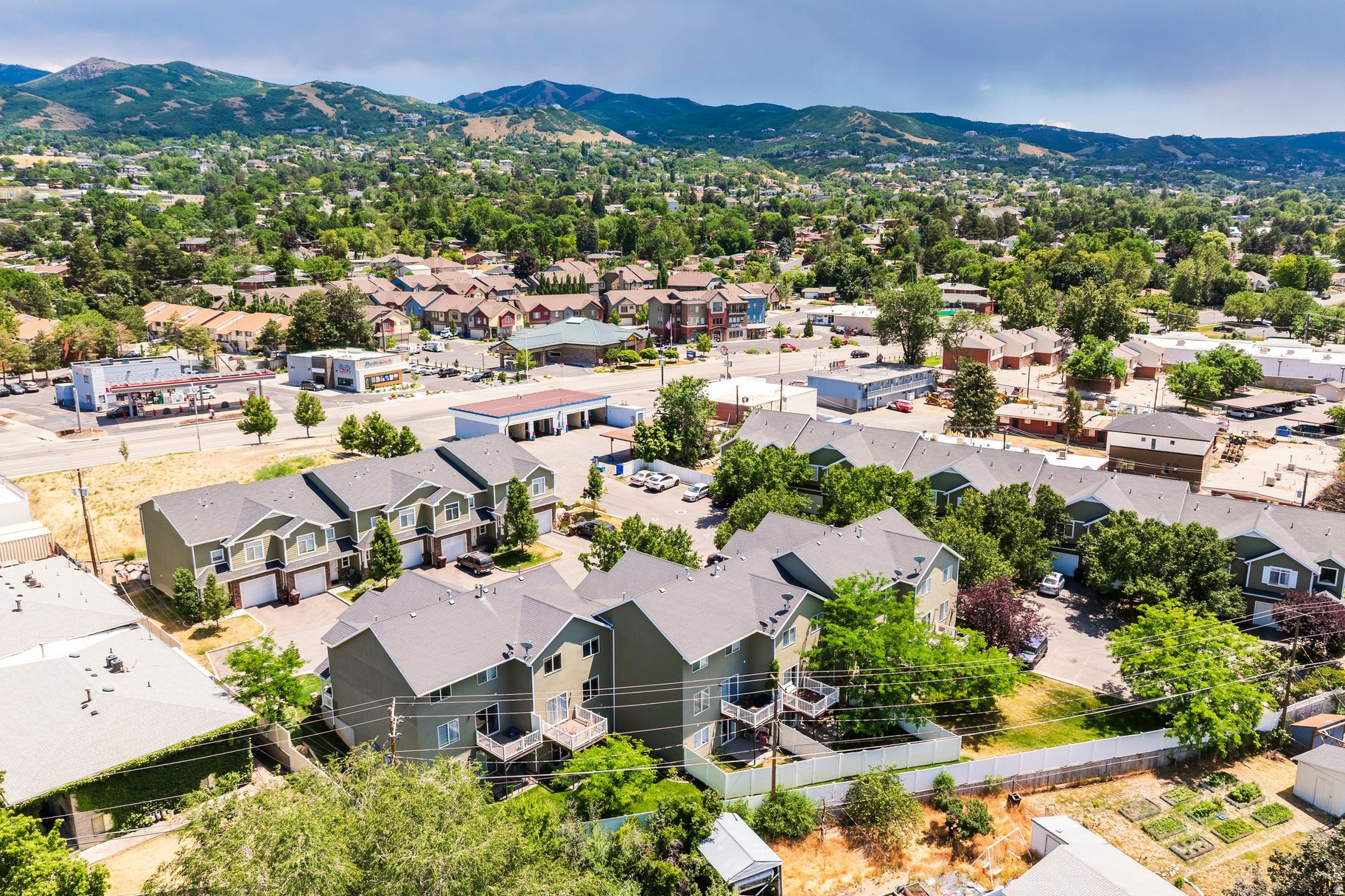 ORCHARD HOLLOW - Residential