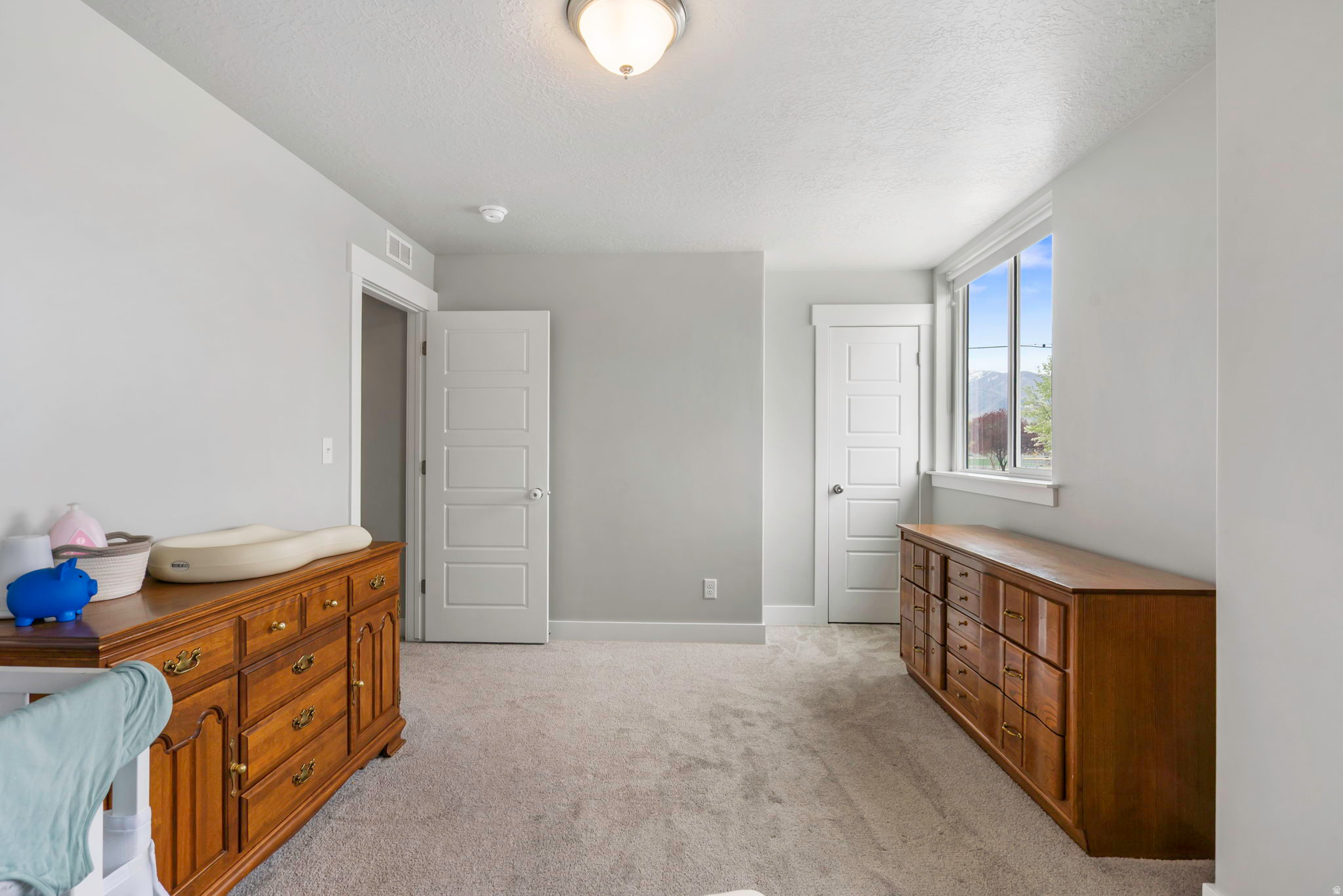WOODLAND VIEW - Residential