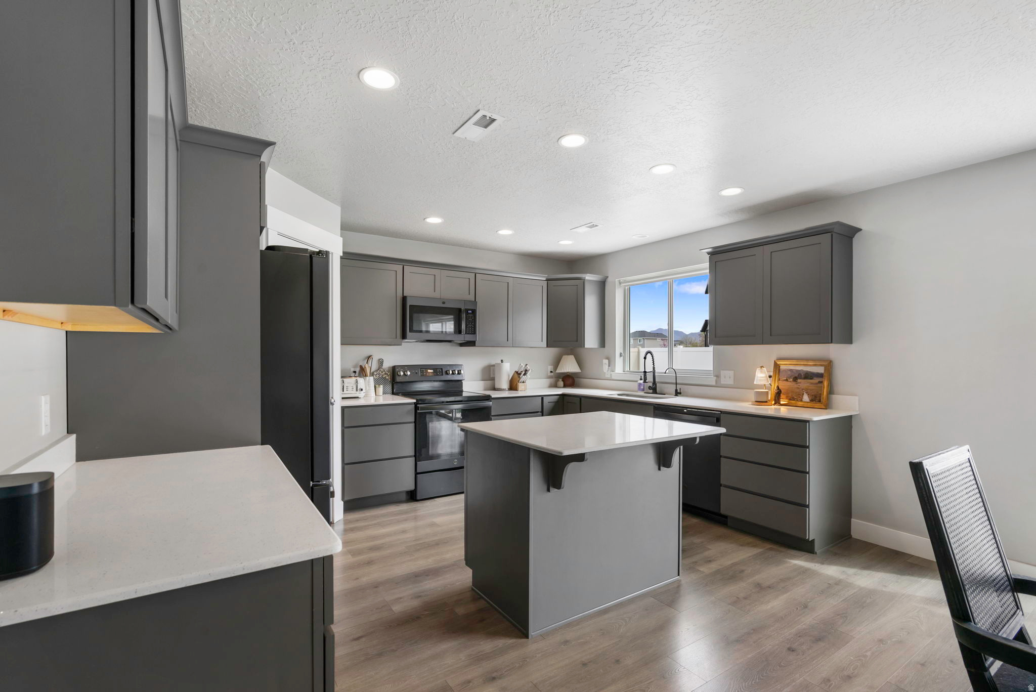 WOODLAND VIEW - Residential