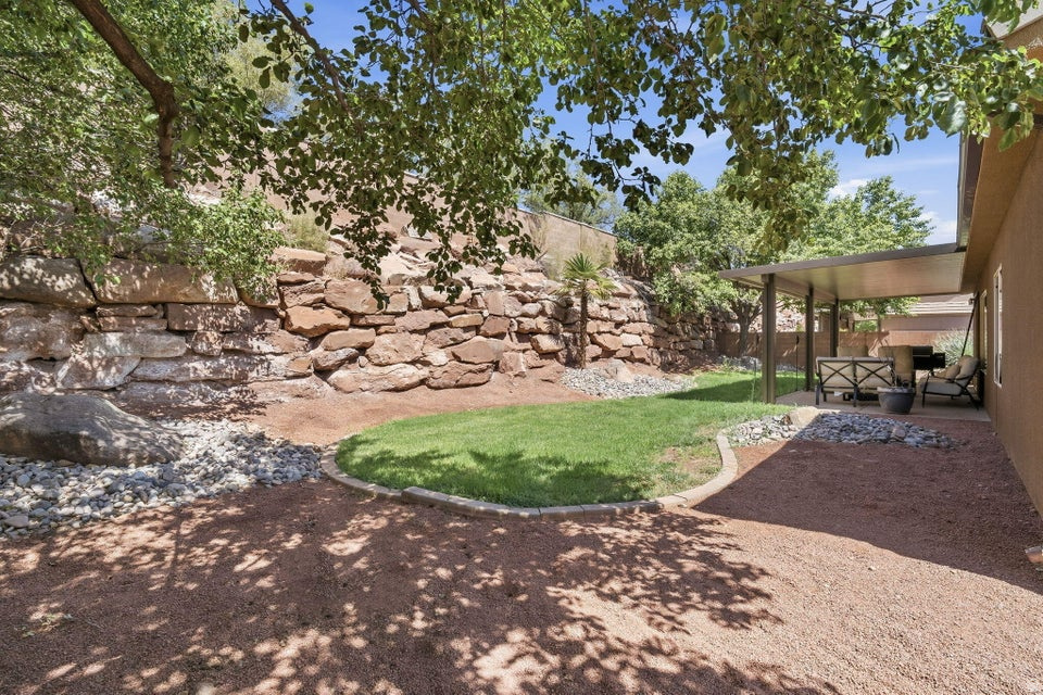 STONE GATE AT SEVEN HILLS 2 - Residential
