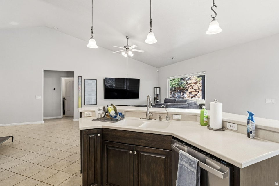 STONE GATE AT SEVEN HILLS 2 - Residential