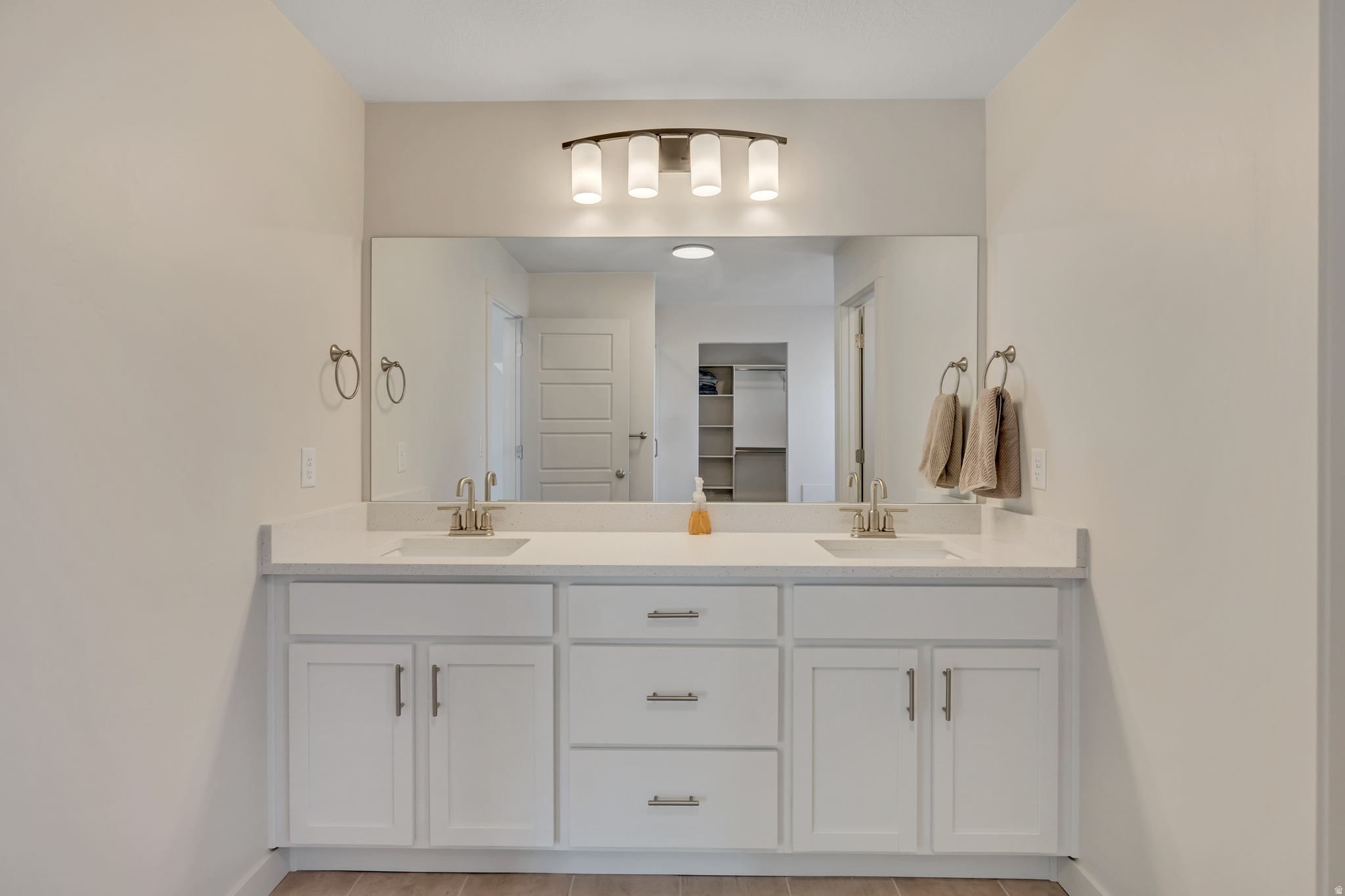 HOLBROOK FARMS - Residential