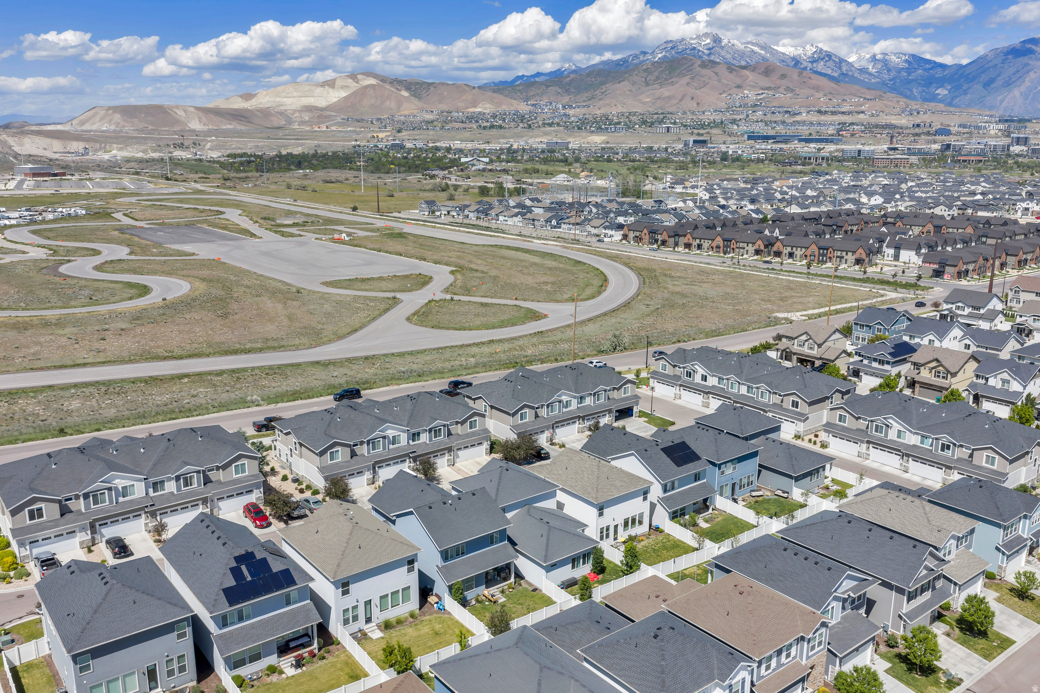 HOLBROOK FARMS - Residential